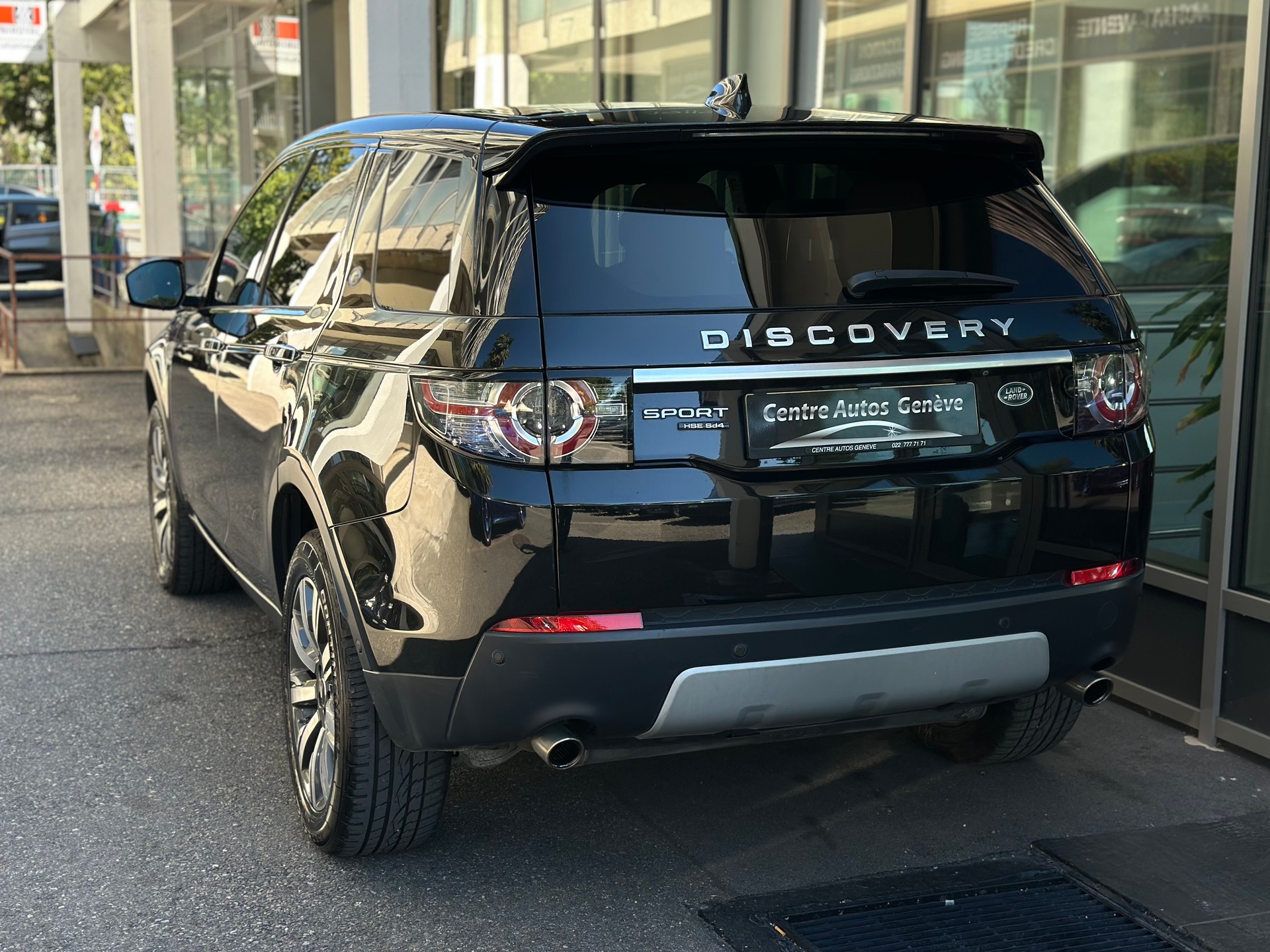 LAND ROVER Discovery Sport 2.0 SD4 HSE Luxury AT9-image-2