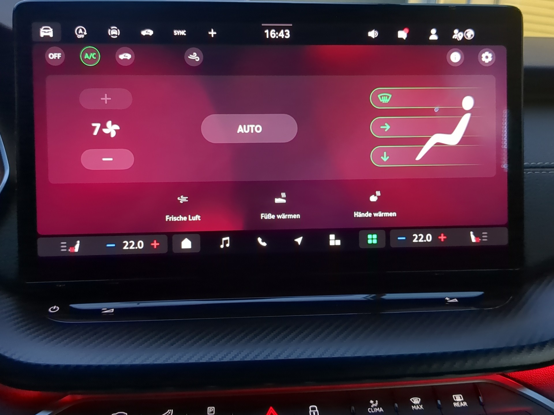 SKODA Octavia Combi 1.5 TSI mHEV DSG Sport Line-image-14