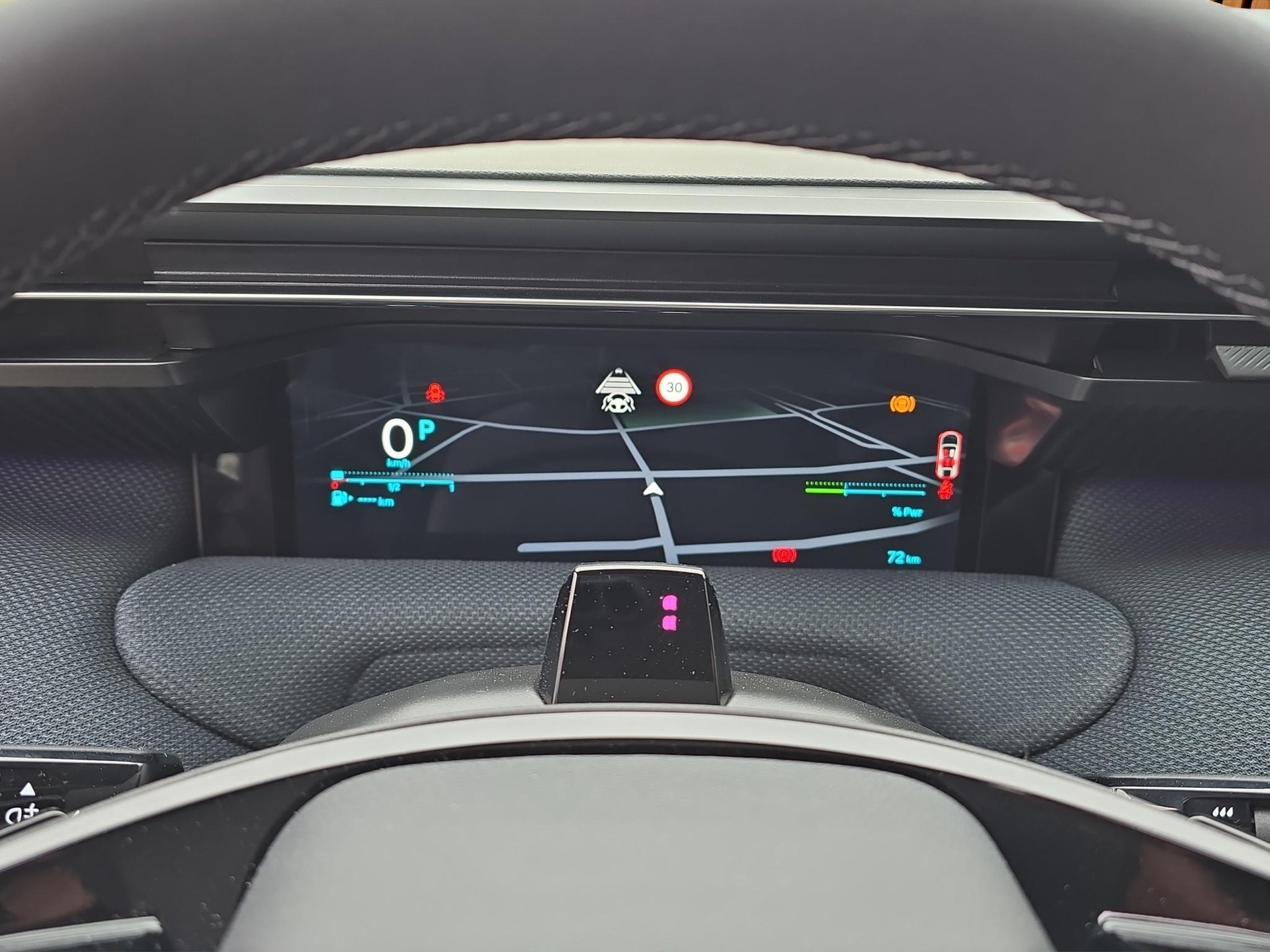 CITROEN C5 Aircross 1.2 Hybrid Plus-image-10