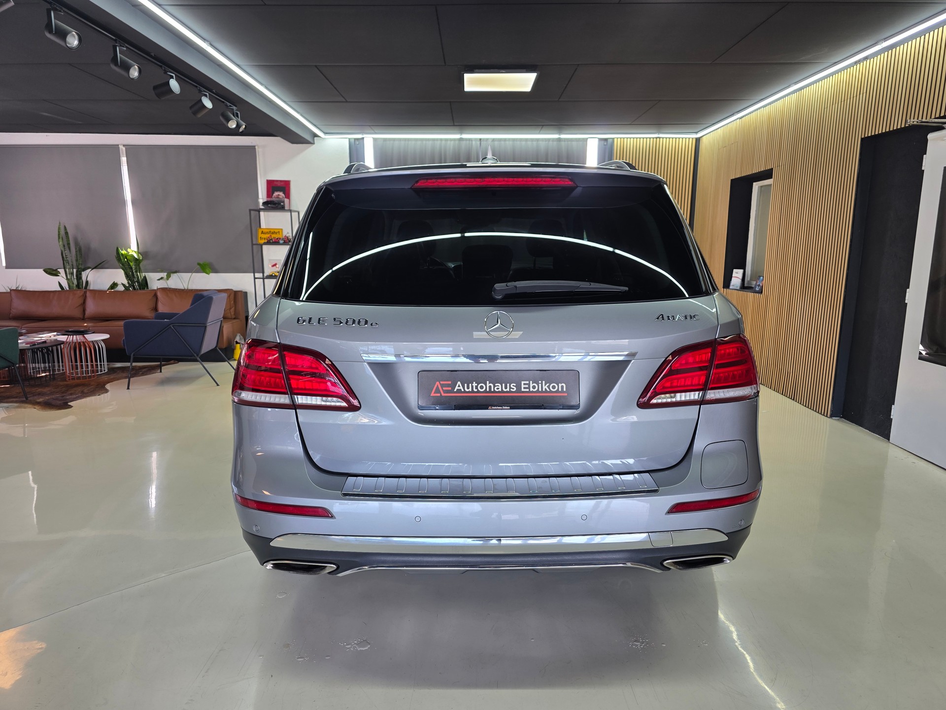 MERCEDES-BENZ GLE 500 e 4Matic 7G-Tronic-image-5