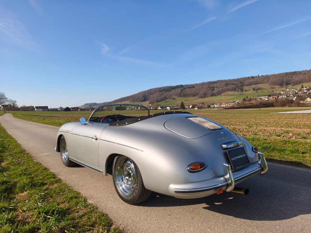 PORSCHE 356 Speedster Replica-image-1