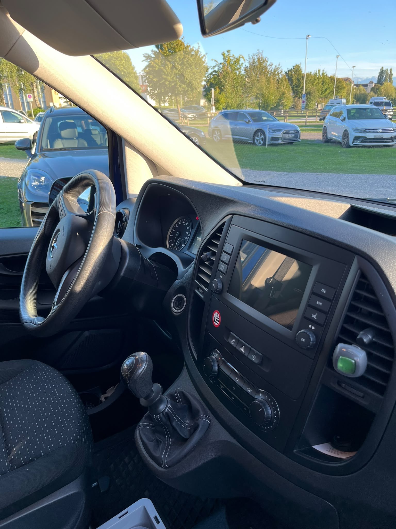 MERCEDES-BENZ VITO-image-4