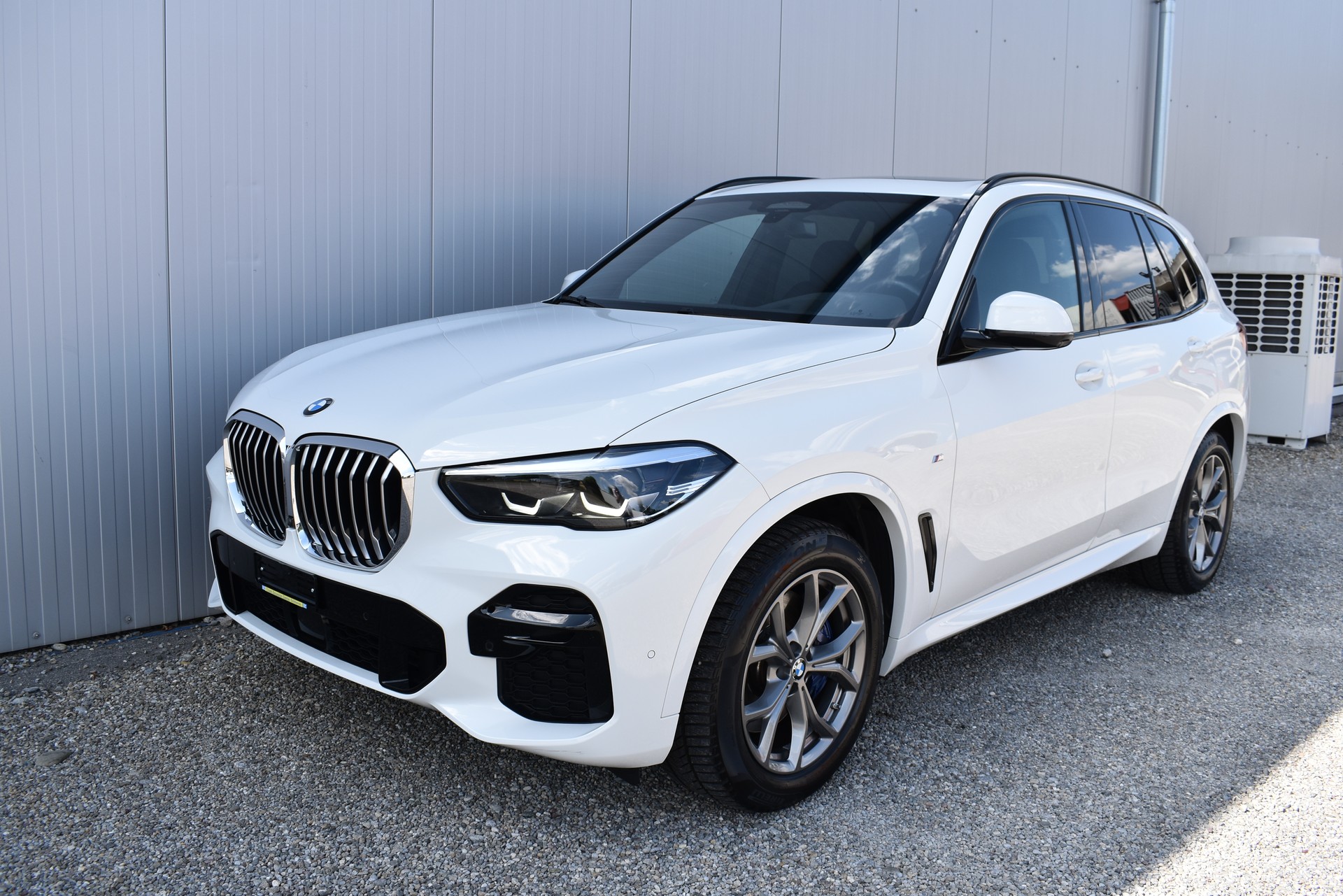 BMW X5 xDrive 48V 30d M Sport Steptronic-image-0