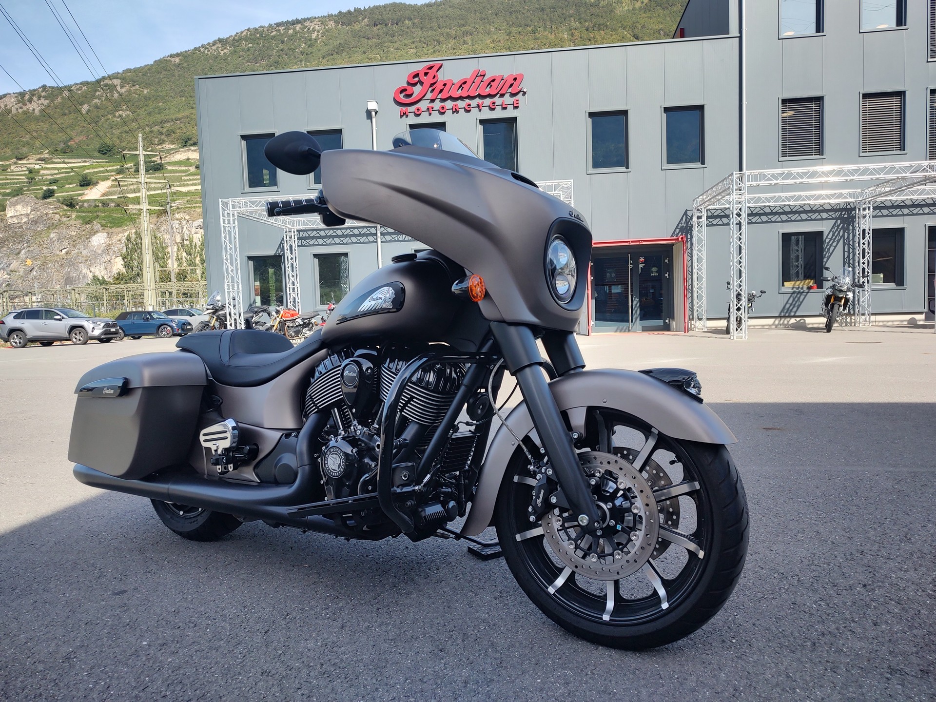 INDIAN Chieftain Dark Horse-image-1