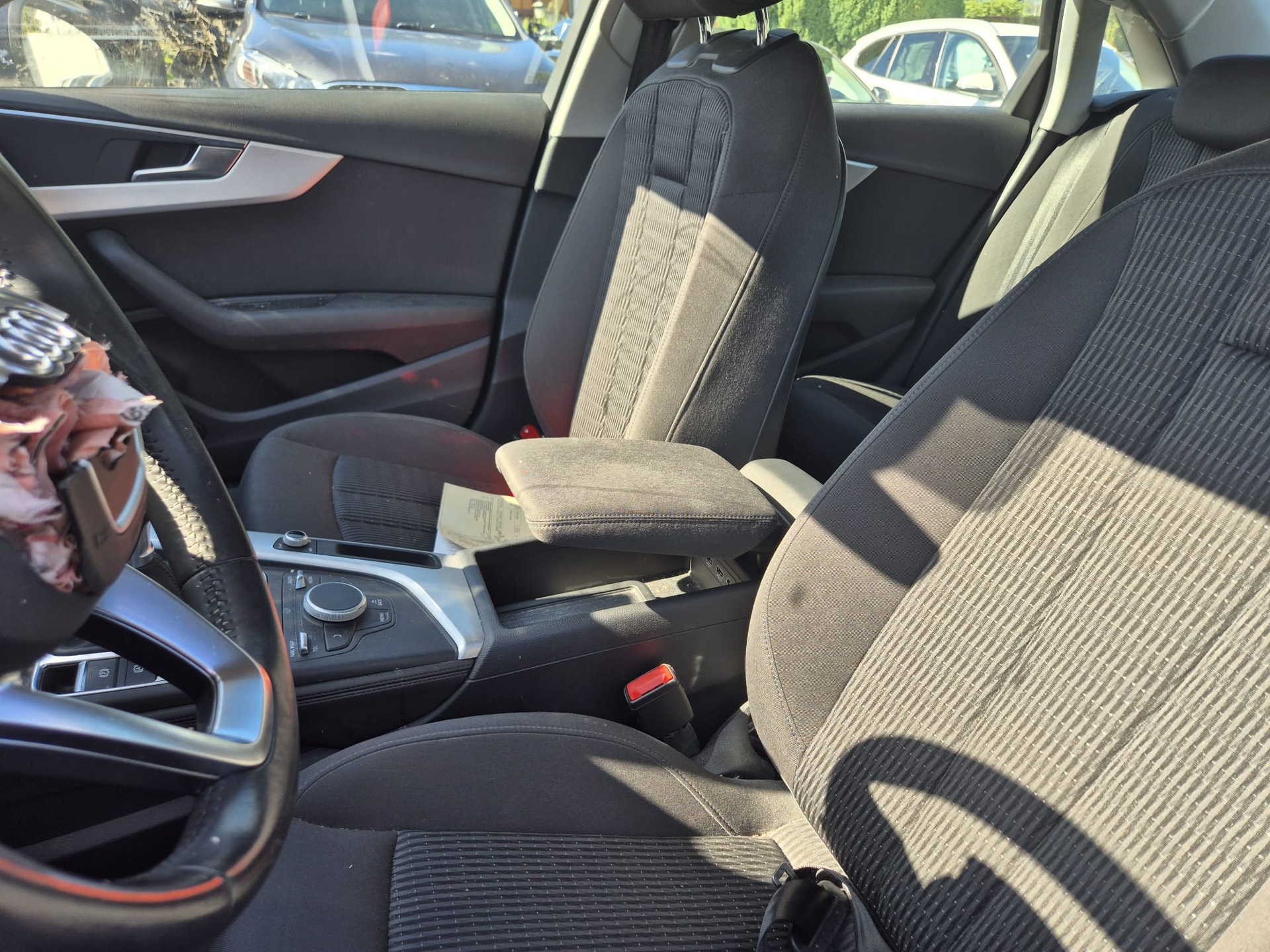 AUDI A4 2.0 TDI Limosine 150PS-image-11