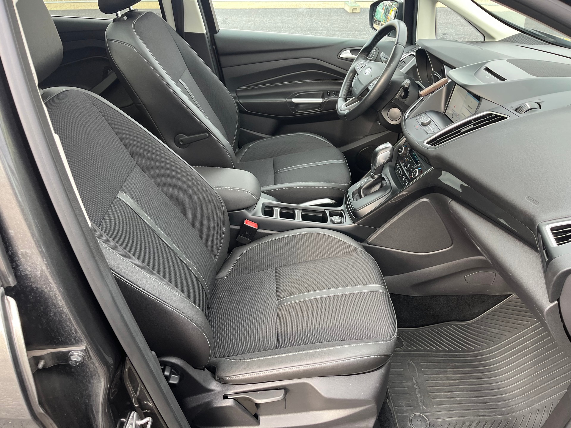 FORD C-Max 1.5 SCTi Titanium Automat-image-9