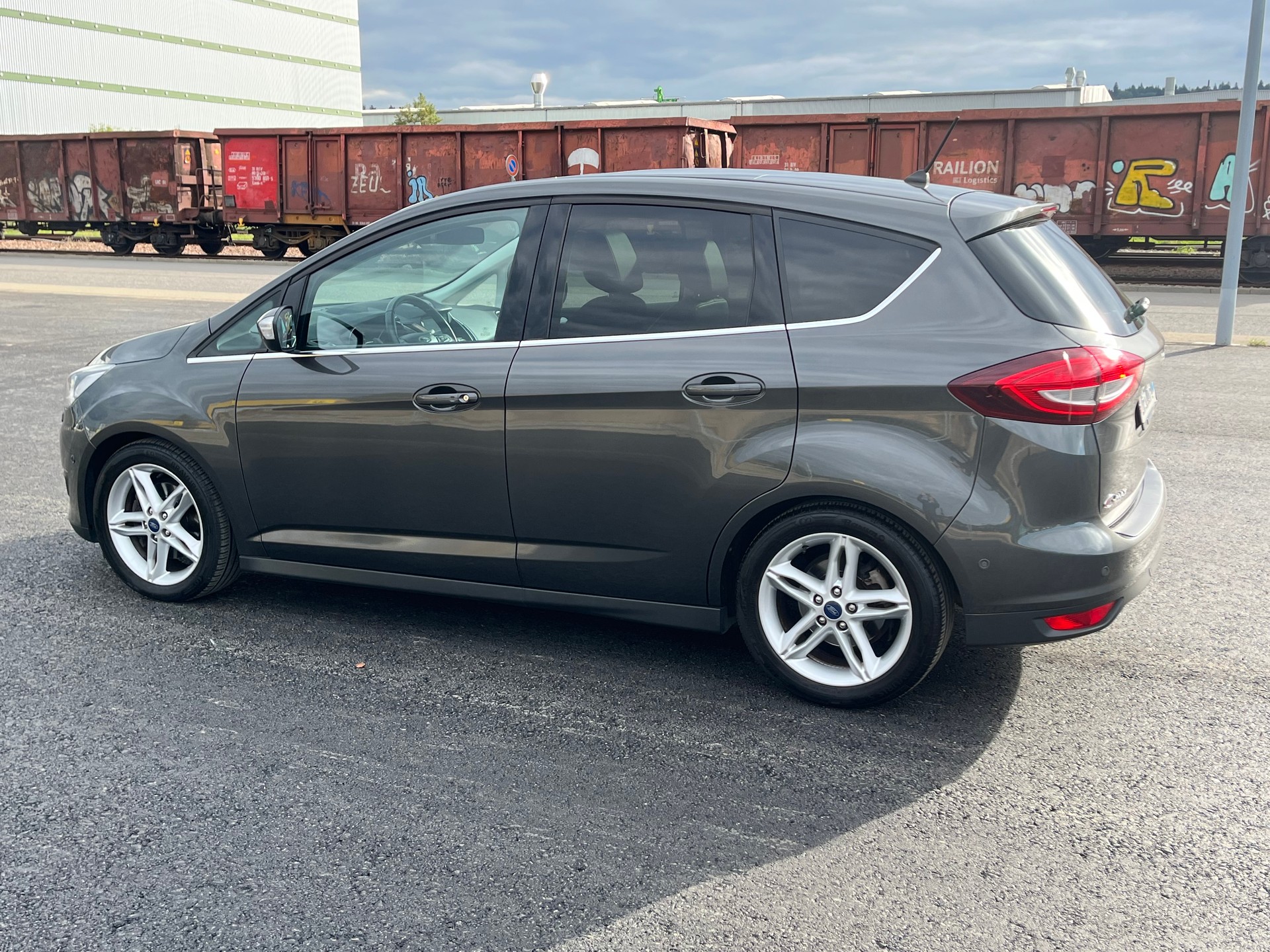 FORD C-Max 1.5 SCTi Titanium Automat-image-4