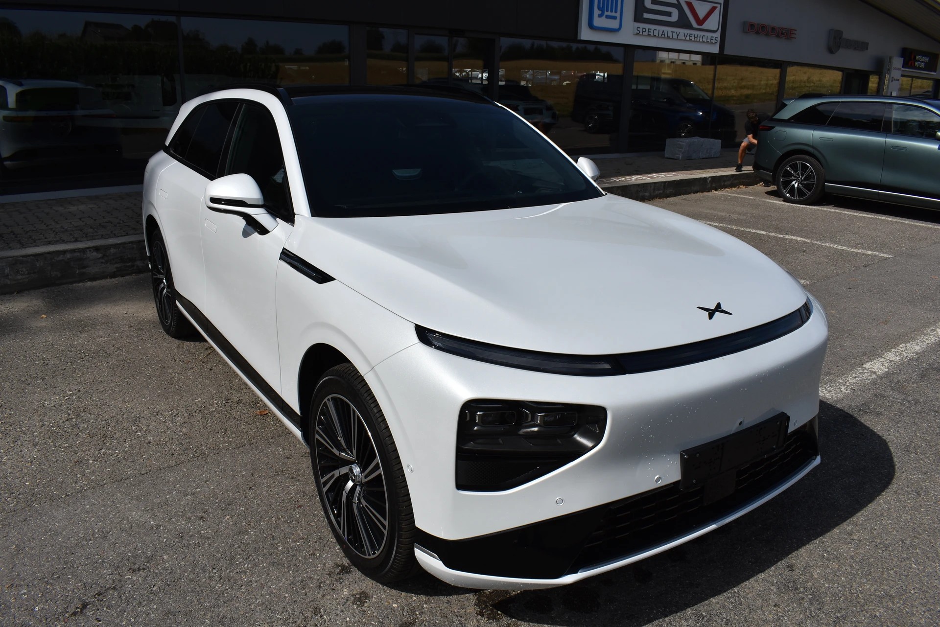XPENG G9 93kWh Performance AWD-image-2