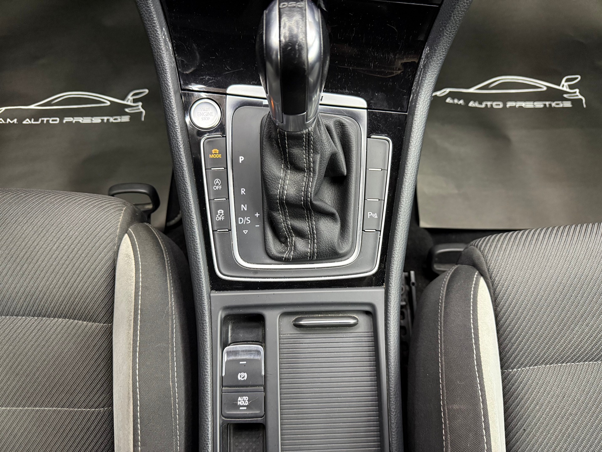 VW Golf 2.0 TSI R 4Motion DSG-image-10