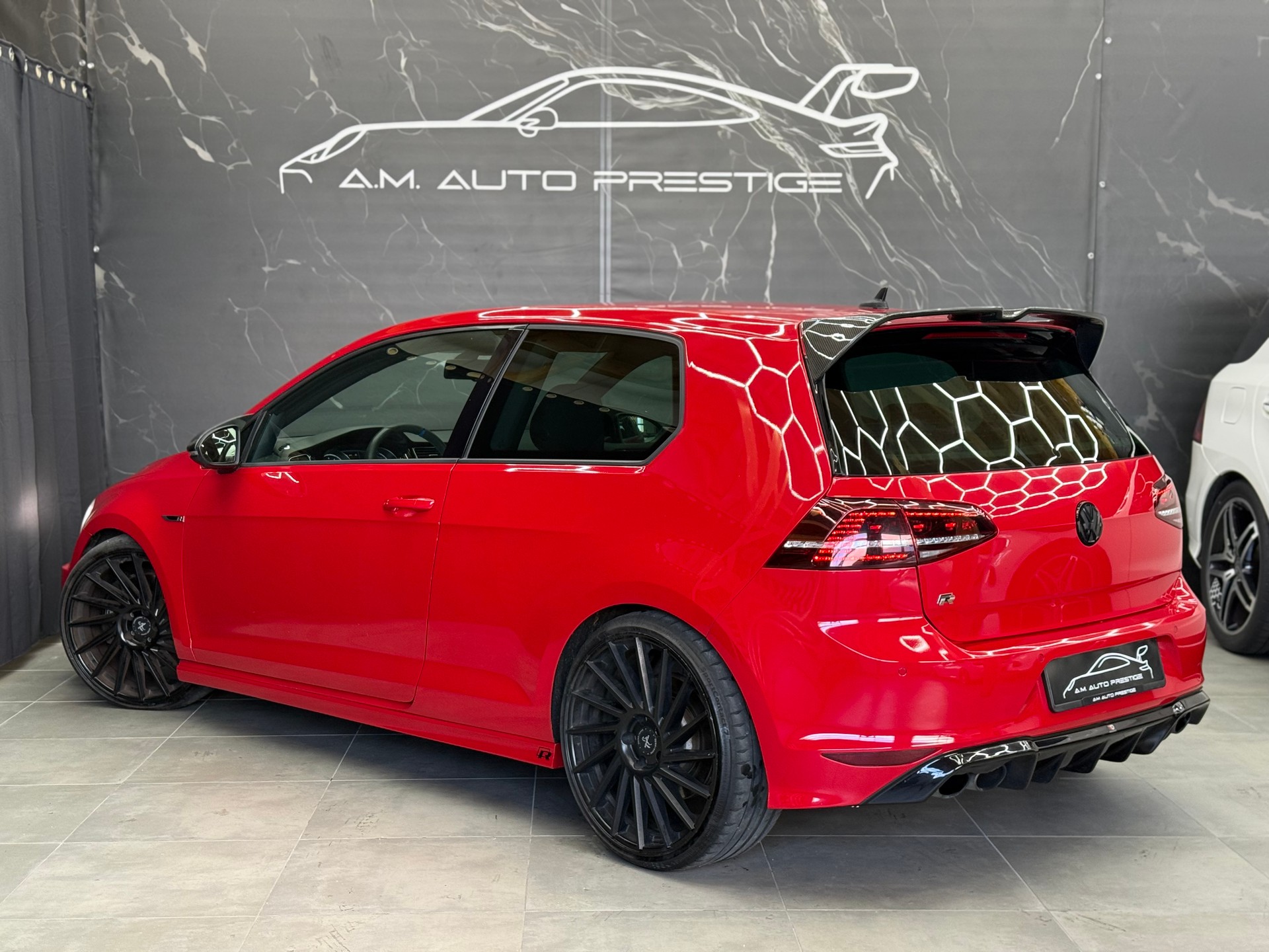 VW Golf 2.0 TSI R 4Motion DSG-image-5