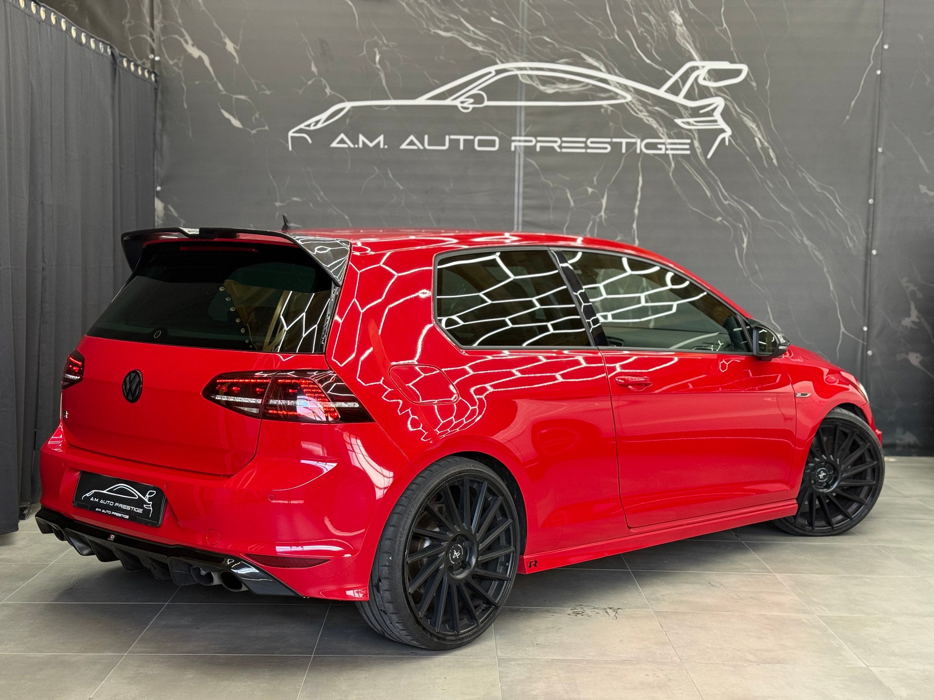 VW Golf 2.0 TSI R 4Motion DSG-image-3