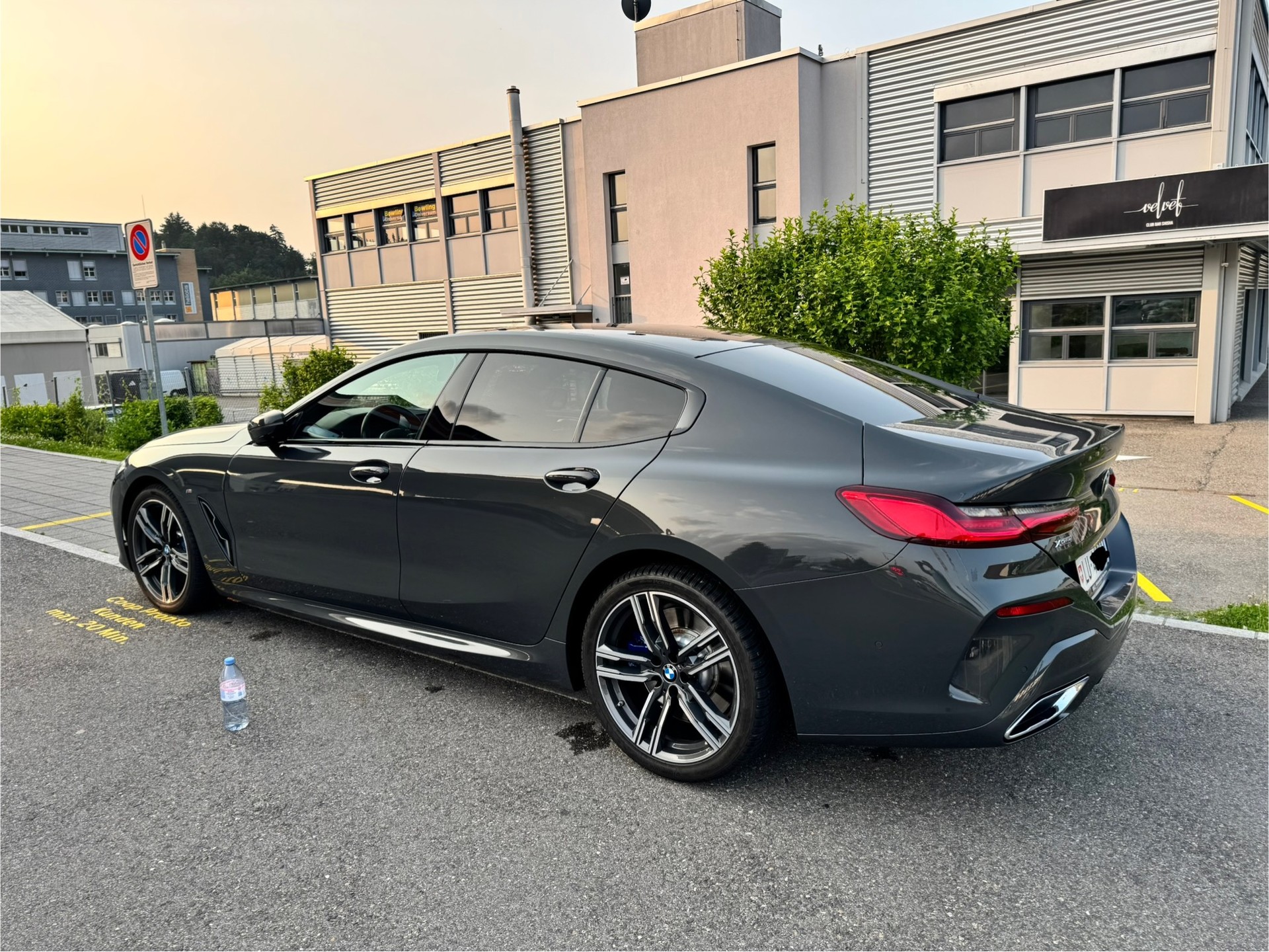BMW 840i xDrive-image-2