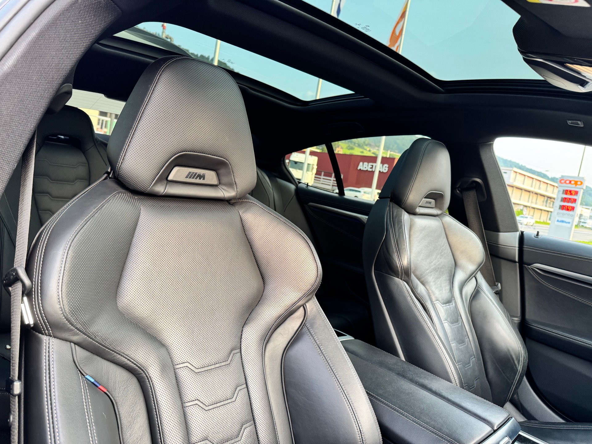BMW 840i xDrive-image-5