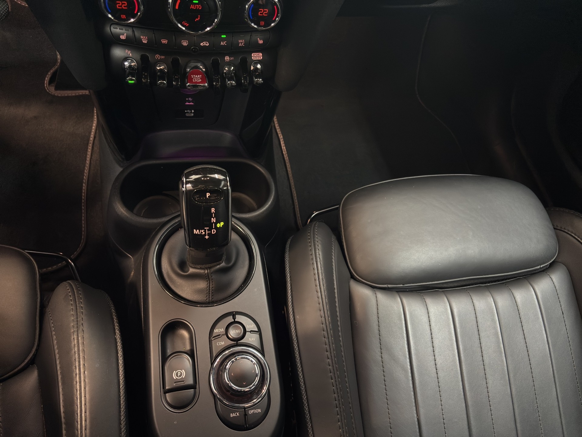 MINI Cooper S Trafalgar Edition Steptronic DKG-image-15