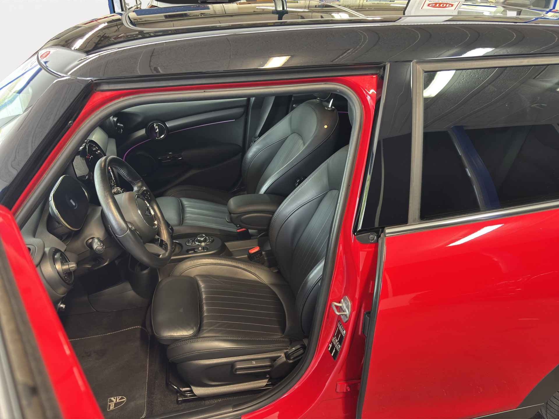 MINI Cooper S Trafalgar Edition Steptronic DKG-image-8