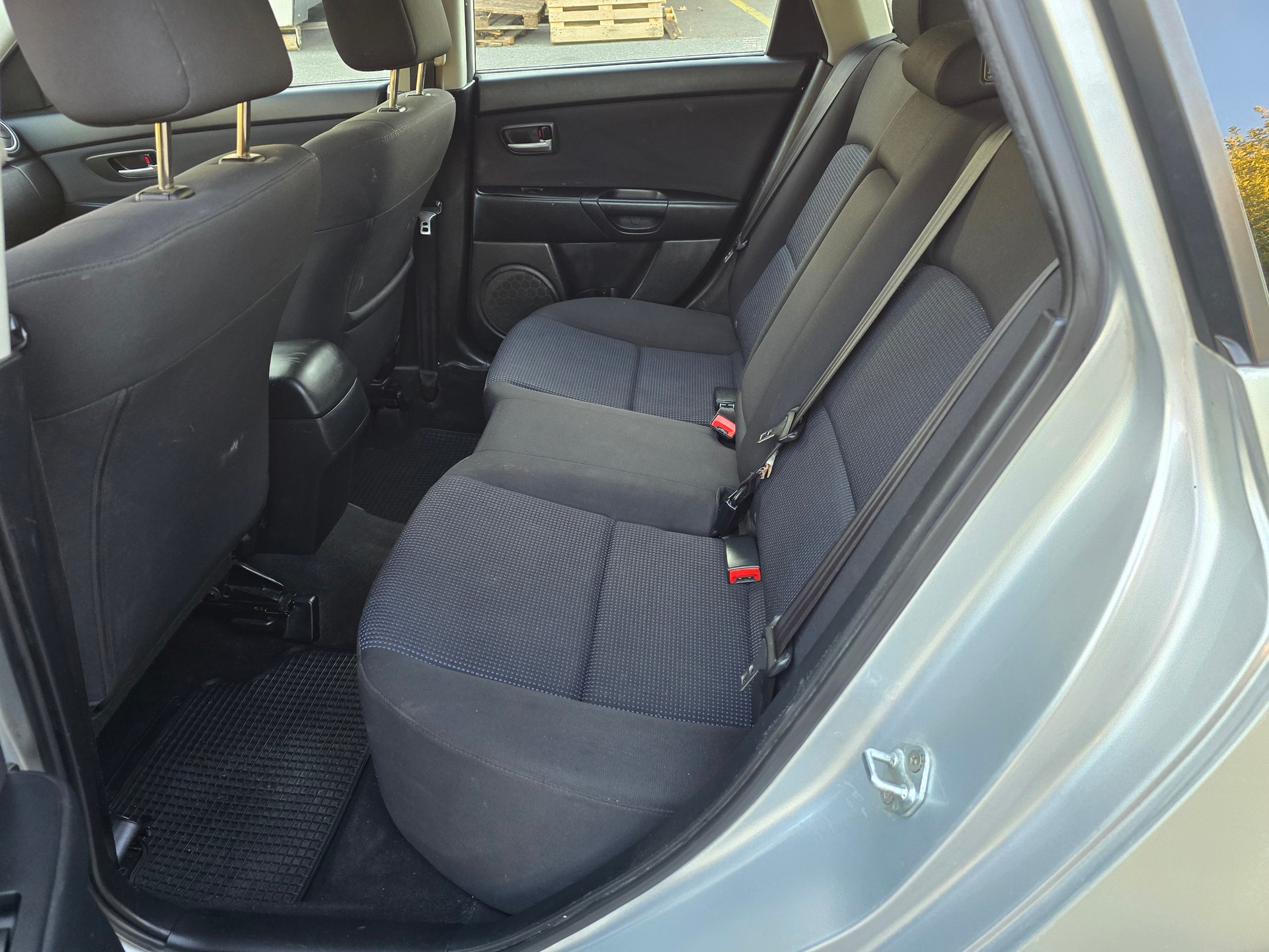 MAZDA 3 1.6 16V Confort-image-12