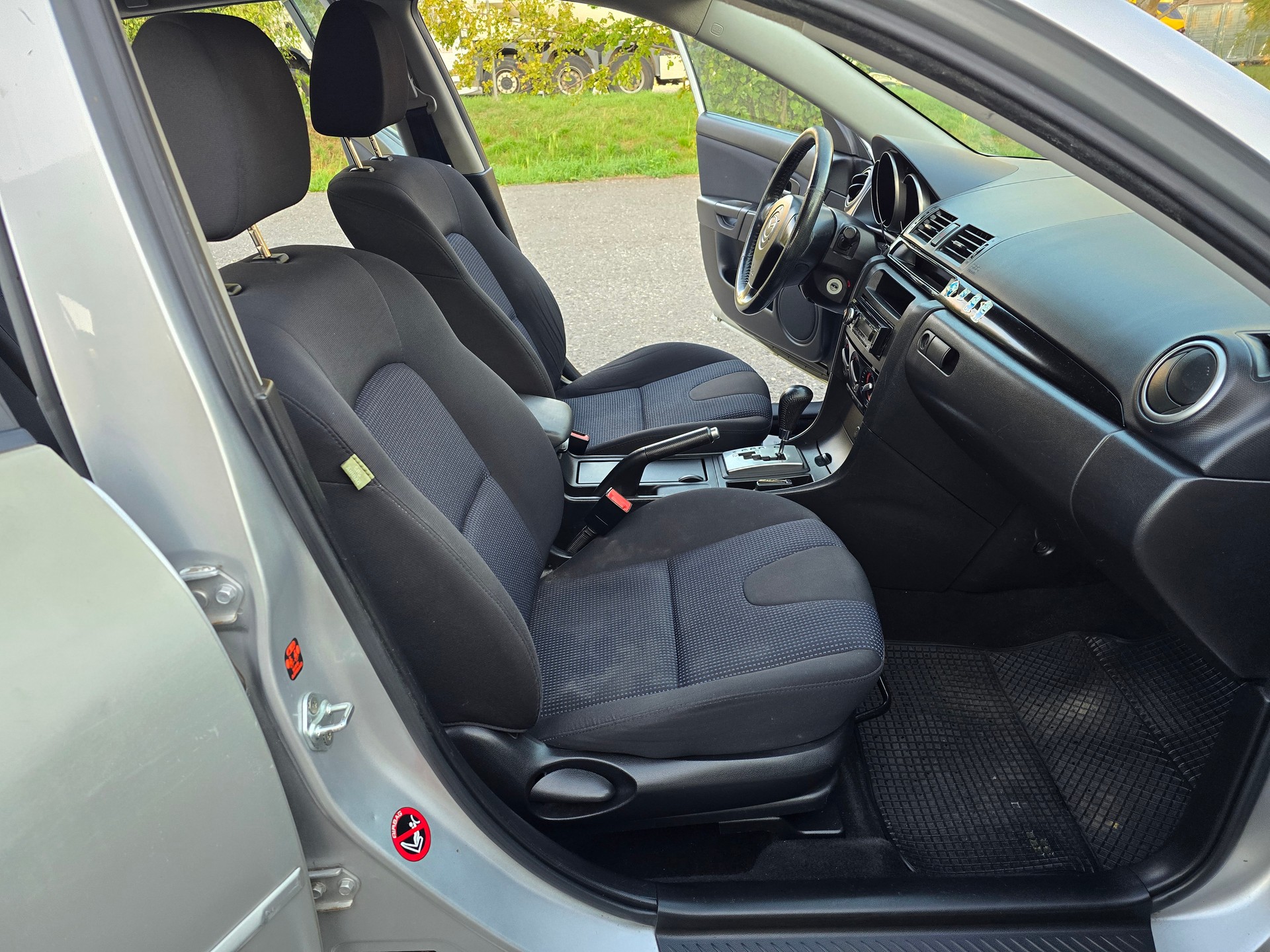MAZDA 3 1.6 16V Confort-image-13