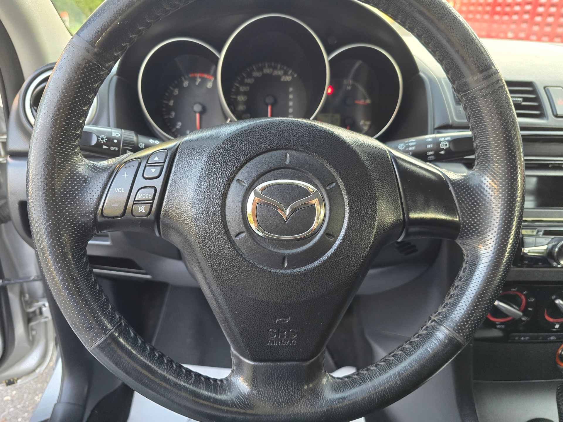 MAZDA 3 1.6 16V Confort-image-15