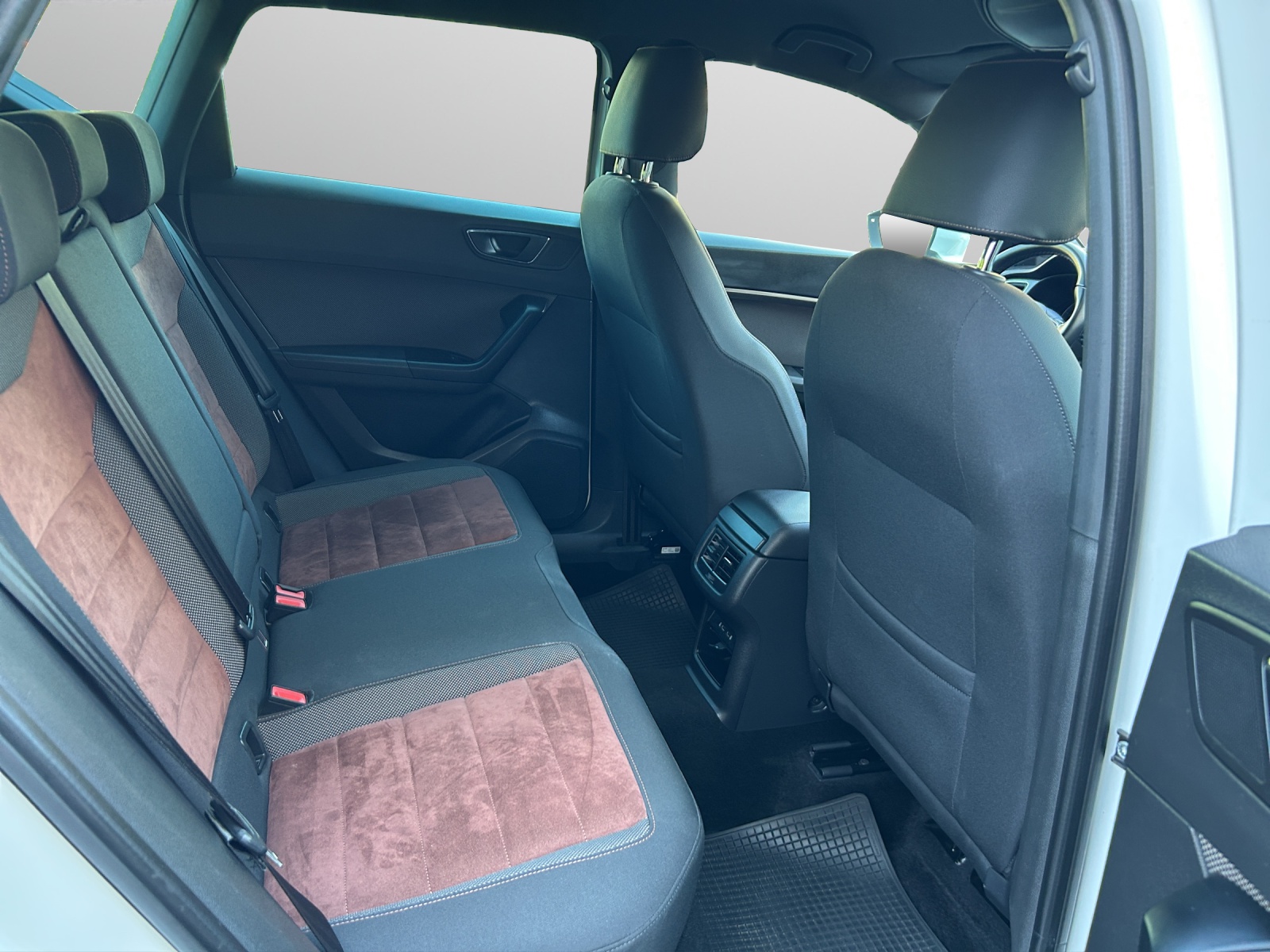 SEAT Ateca 1.4 TSI Xcellence DSG-image-11