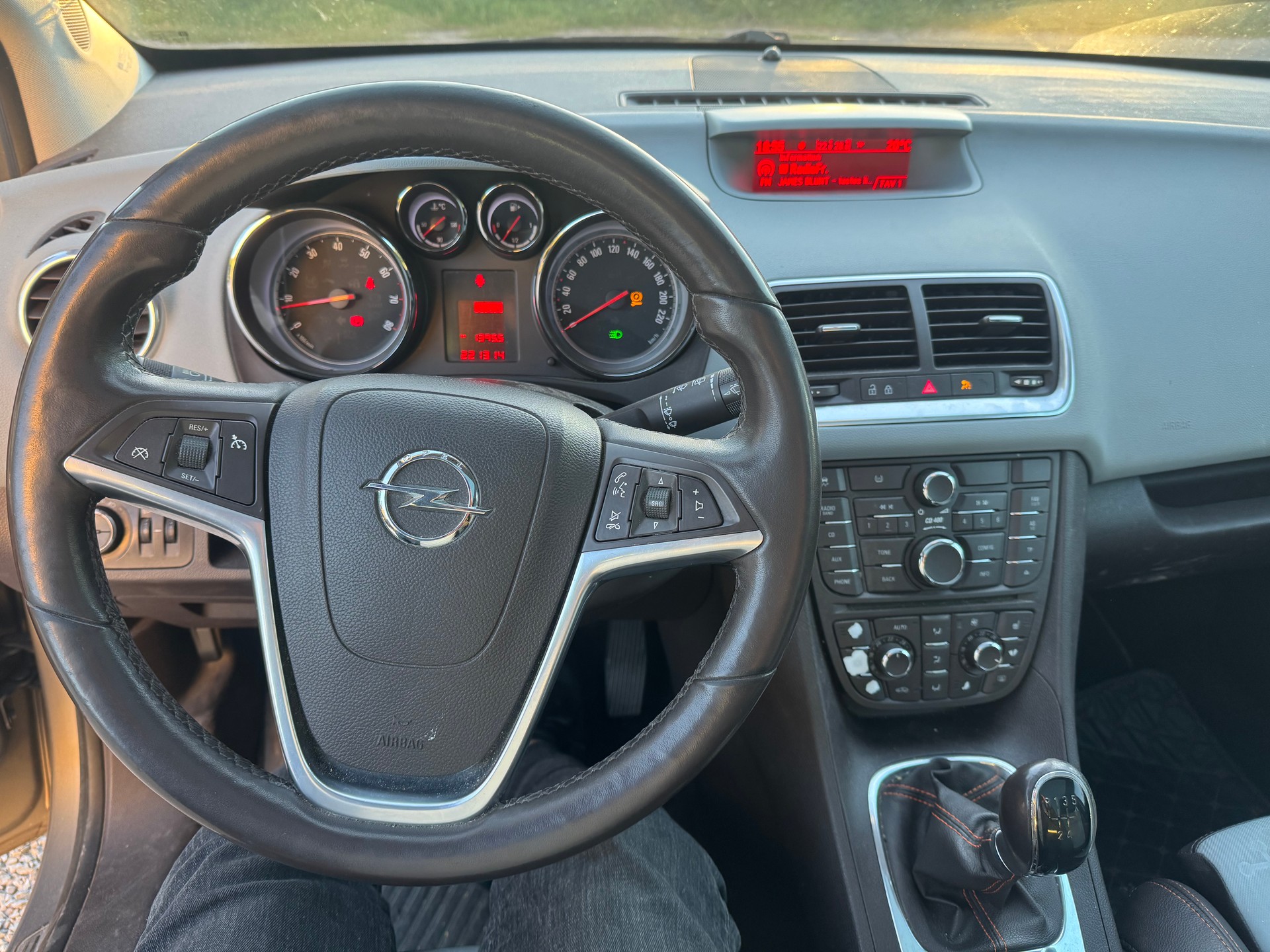 OPEL Meriva 1.4 Turbo Cosmo-image-6