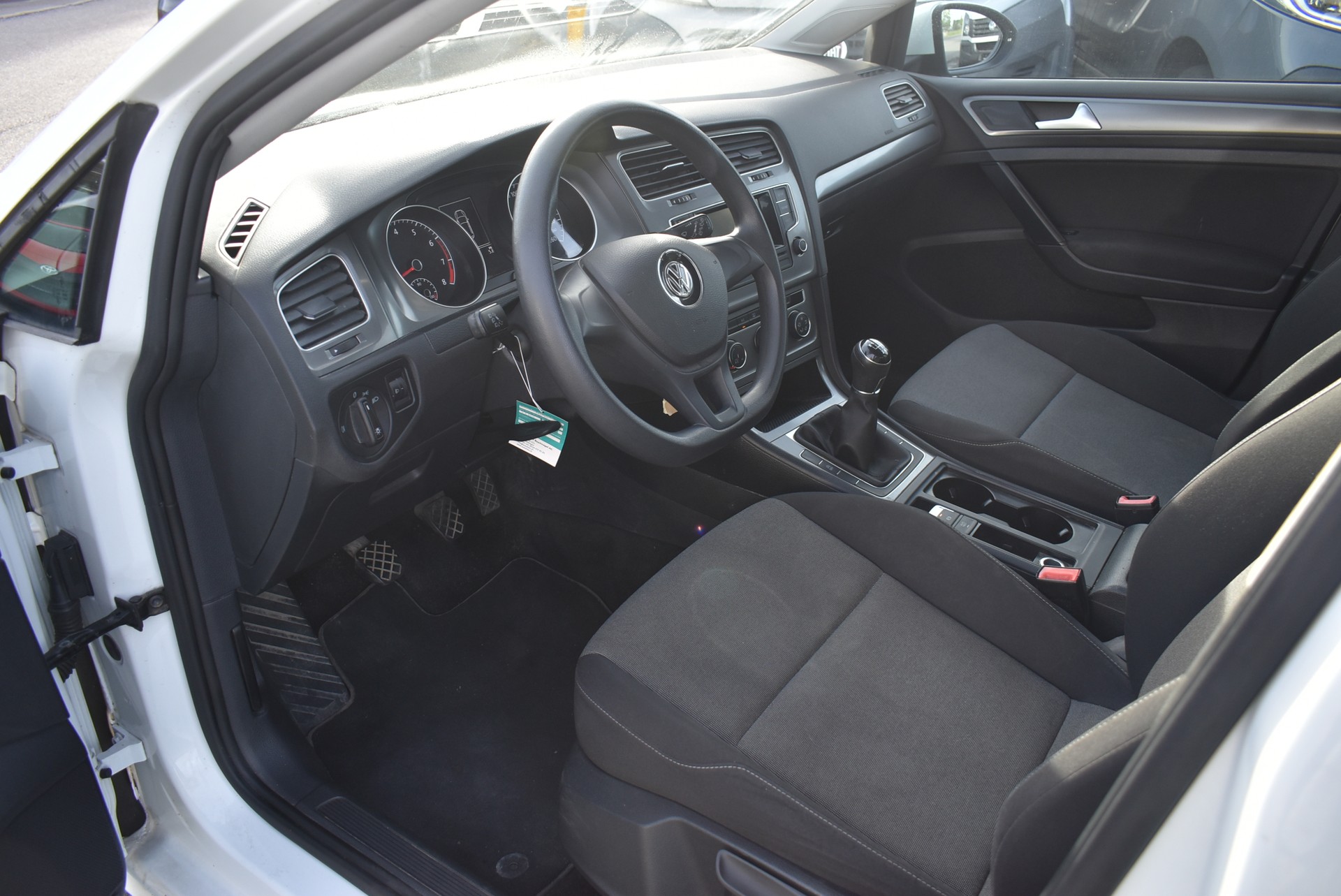 VW Golf 1.2 TSI Start-image-1