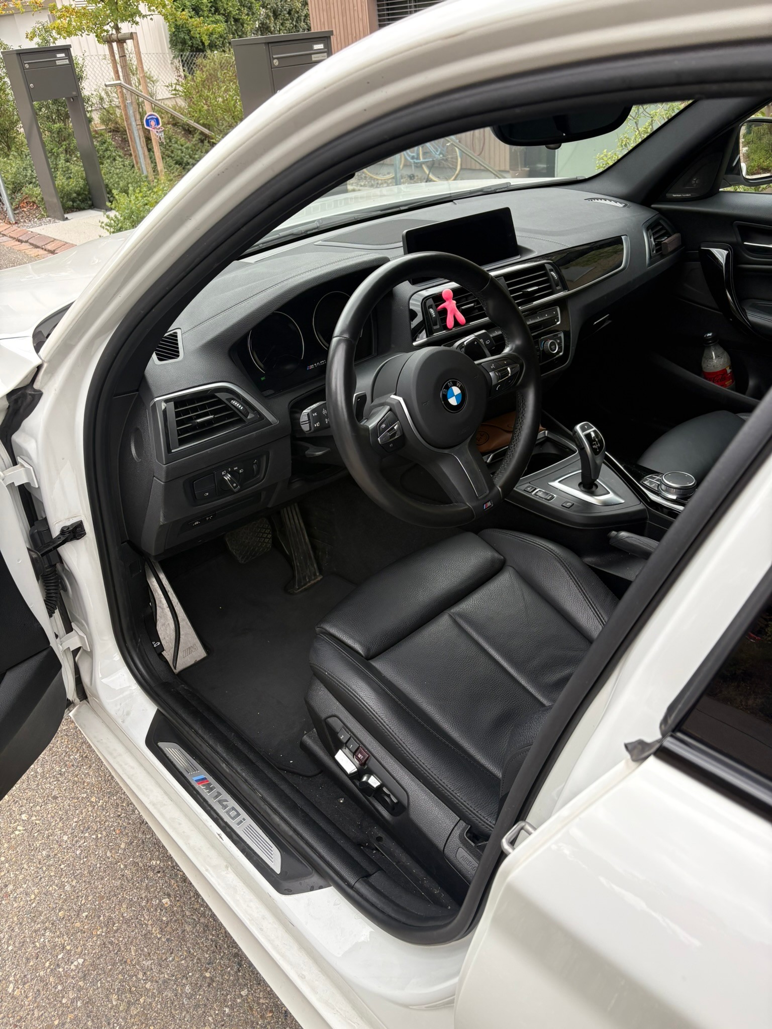 BMW M140i xDrive-image-3