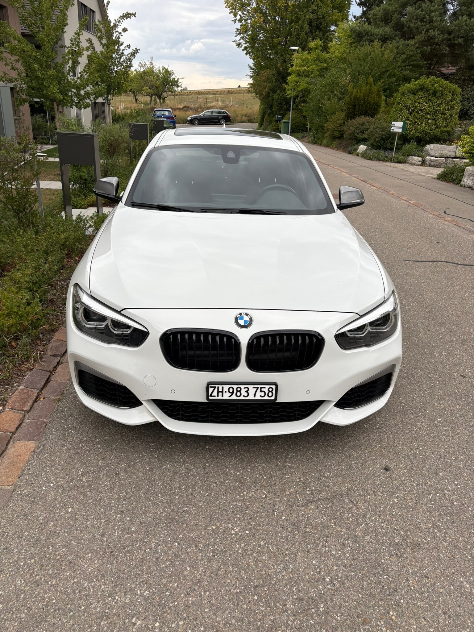 BMW M140i xDrive-image-1