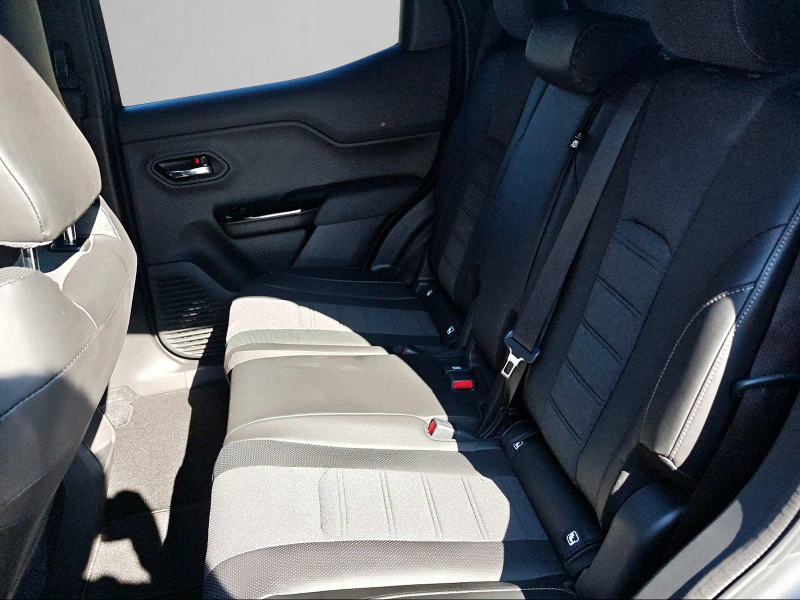 SUZUKI e Vitara Compact Top 4x4-image-13