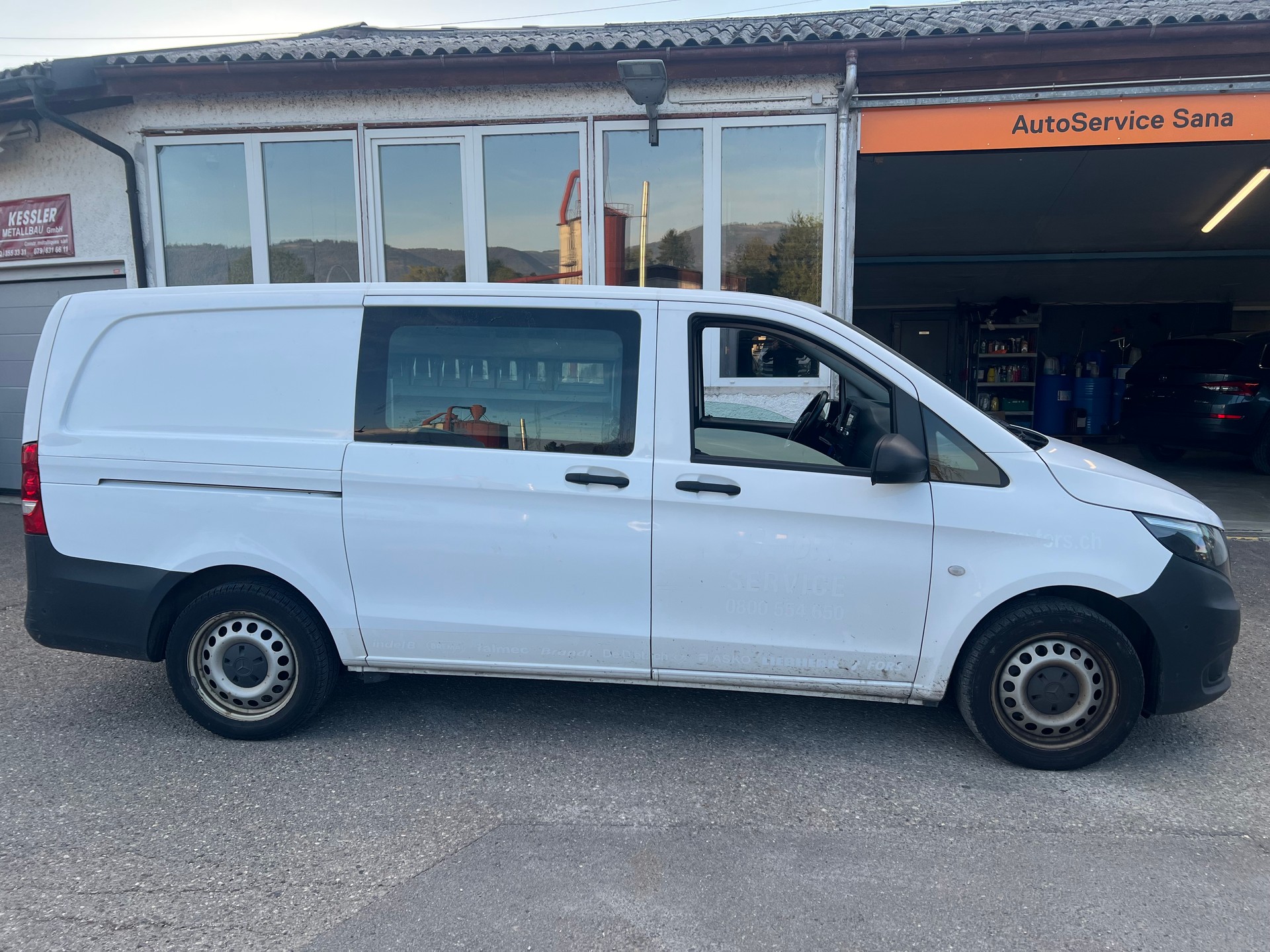 MERCEDES-BENZ Vito 114 CDI Lang Mixto L 4Matic 7G-Tronic-image-2