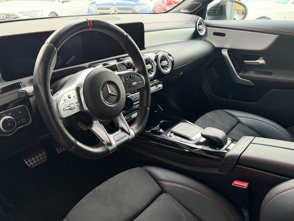 MERCEDES-BENZ CLA Shooting Brake 35 AMG 4Matic 7G-DCT-image-3