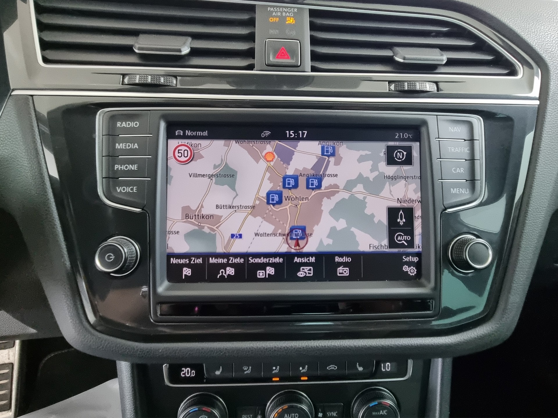 VW Tiguan 2.0 R-Line 4Motion DSG-image-14