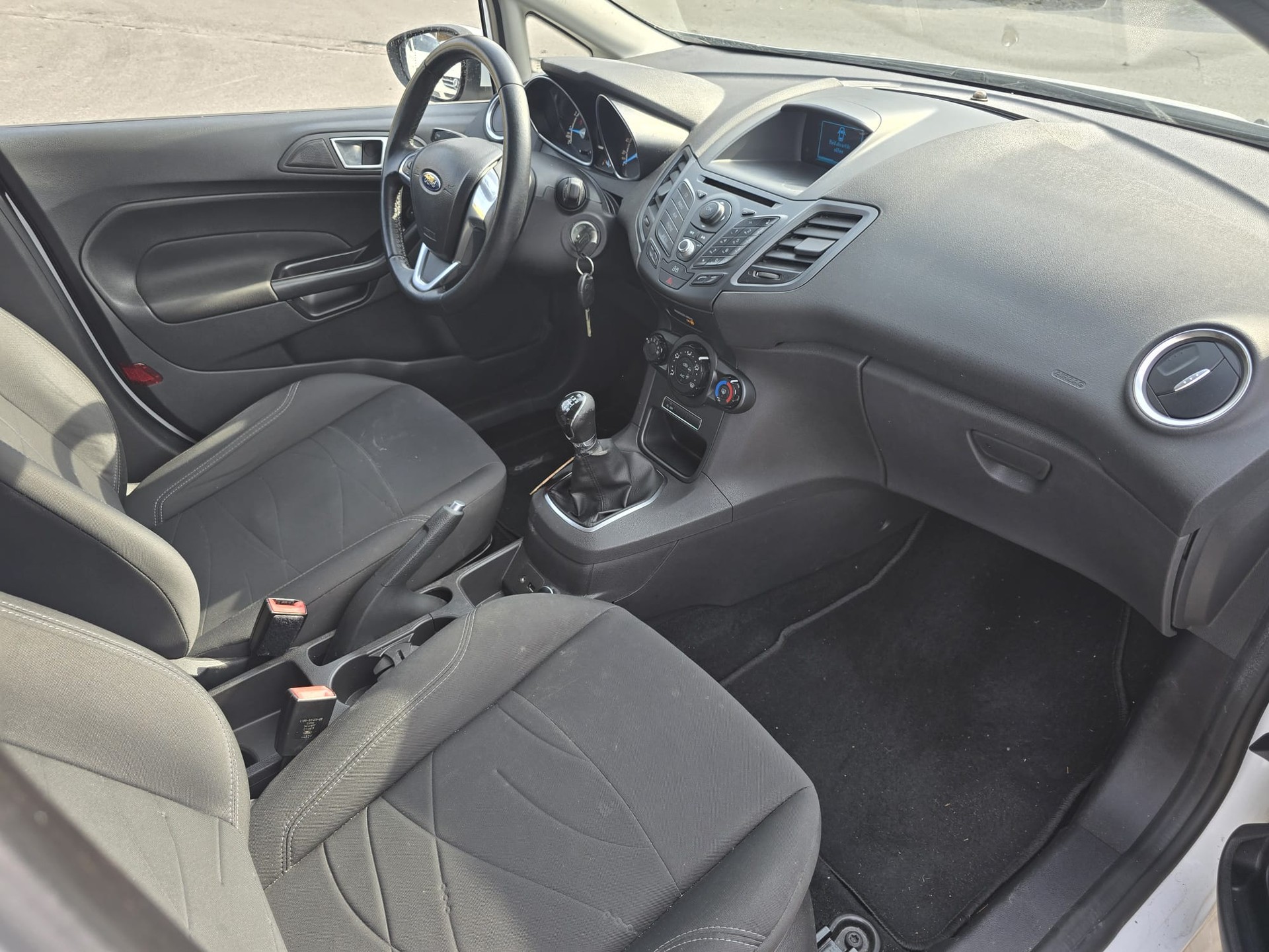 FORD Fiesta 1.0 Trend-image-12