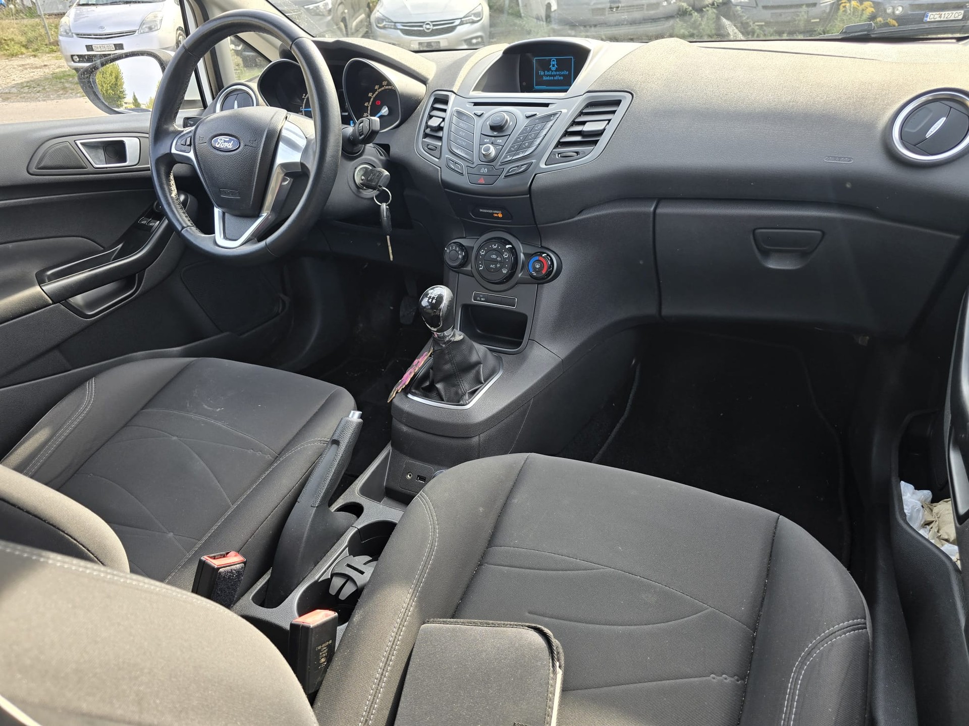 FORD Fiesta 1.0 Trend-image-11
