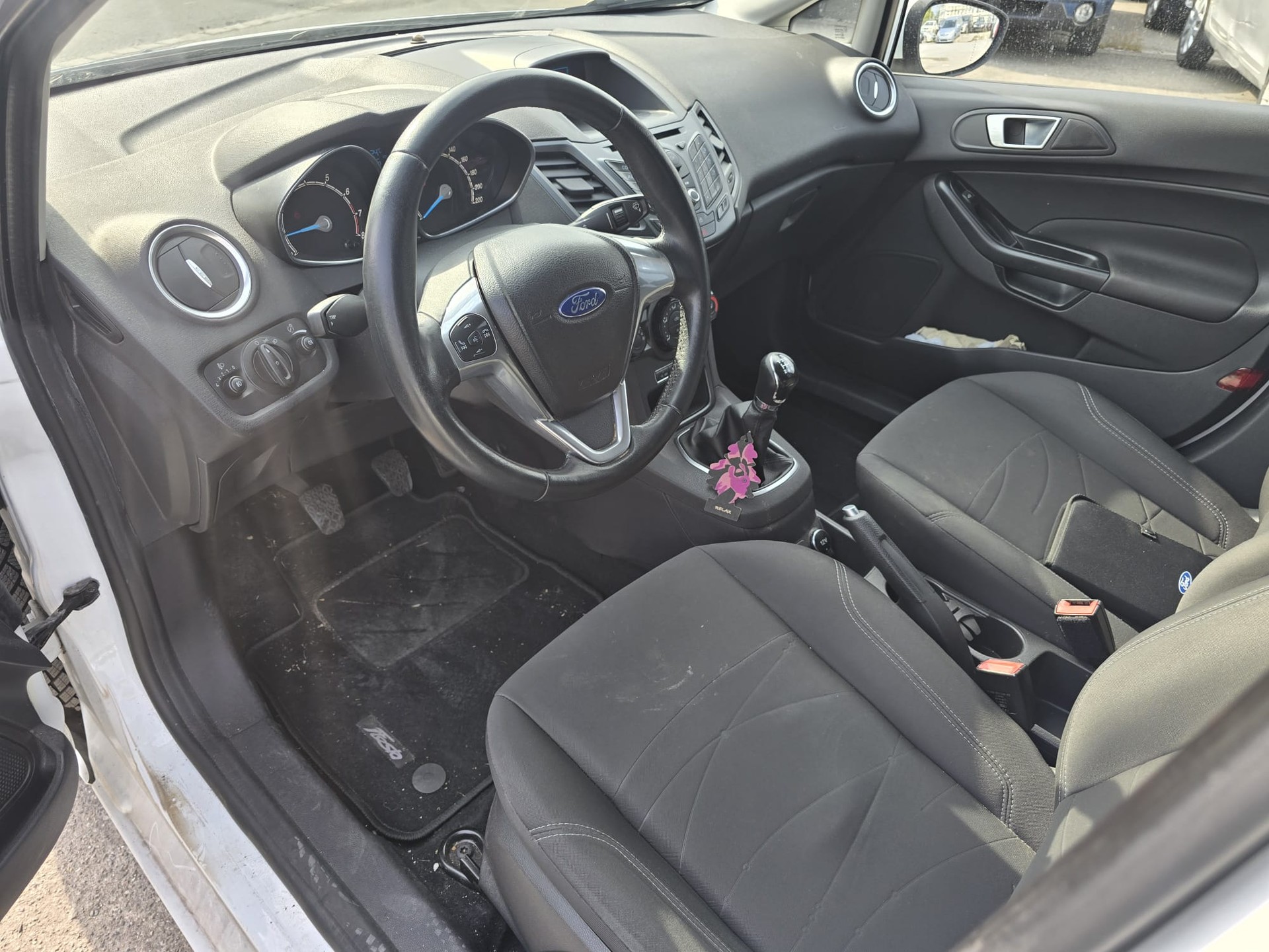 FORD Fiesta 1.0 Trend-image-8