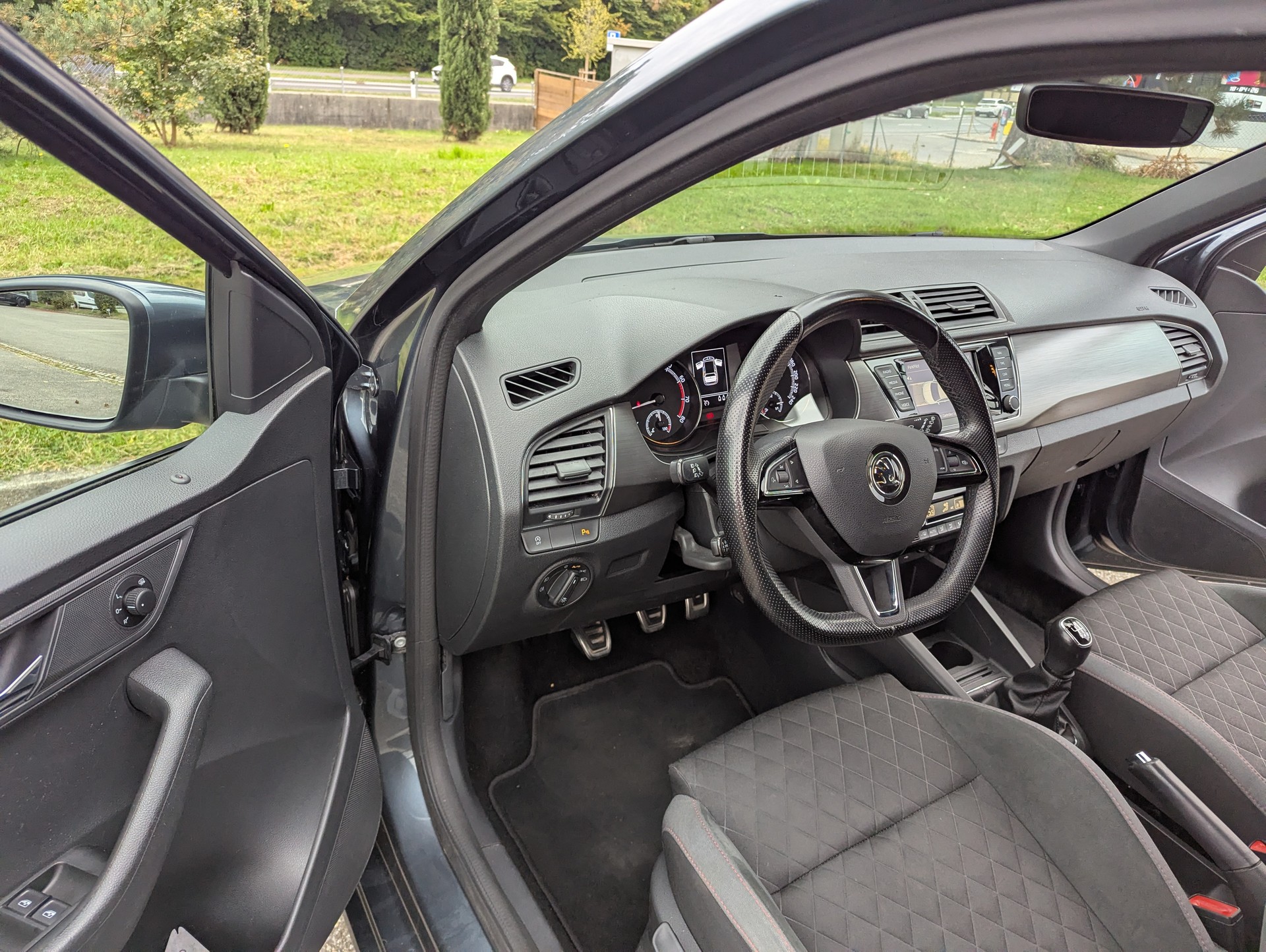 SKODA 1.0 TSI Combi Style-image-5