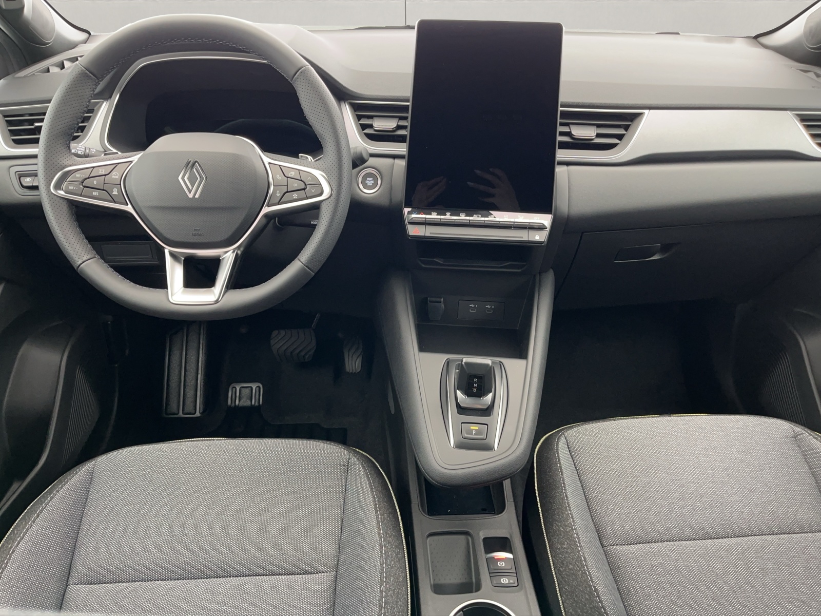 RENAULT Captur 1.3 TCe 140 techno EDC-image-8