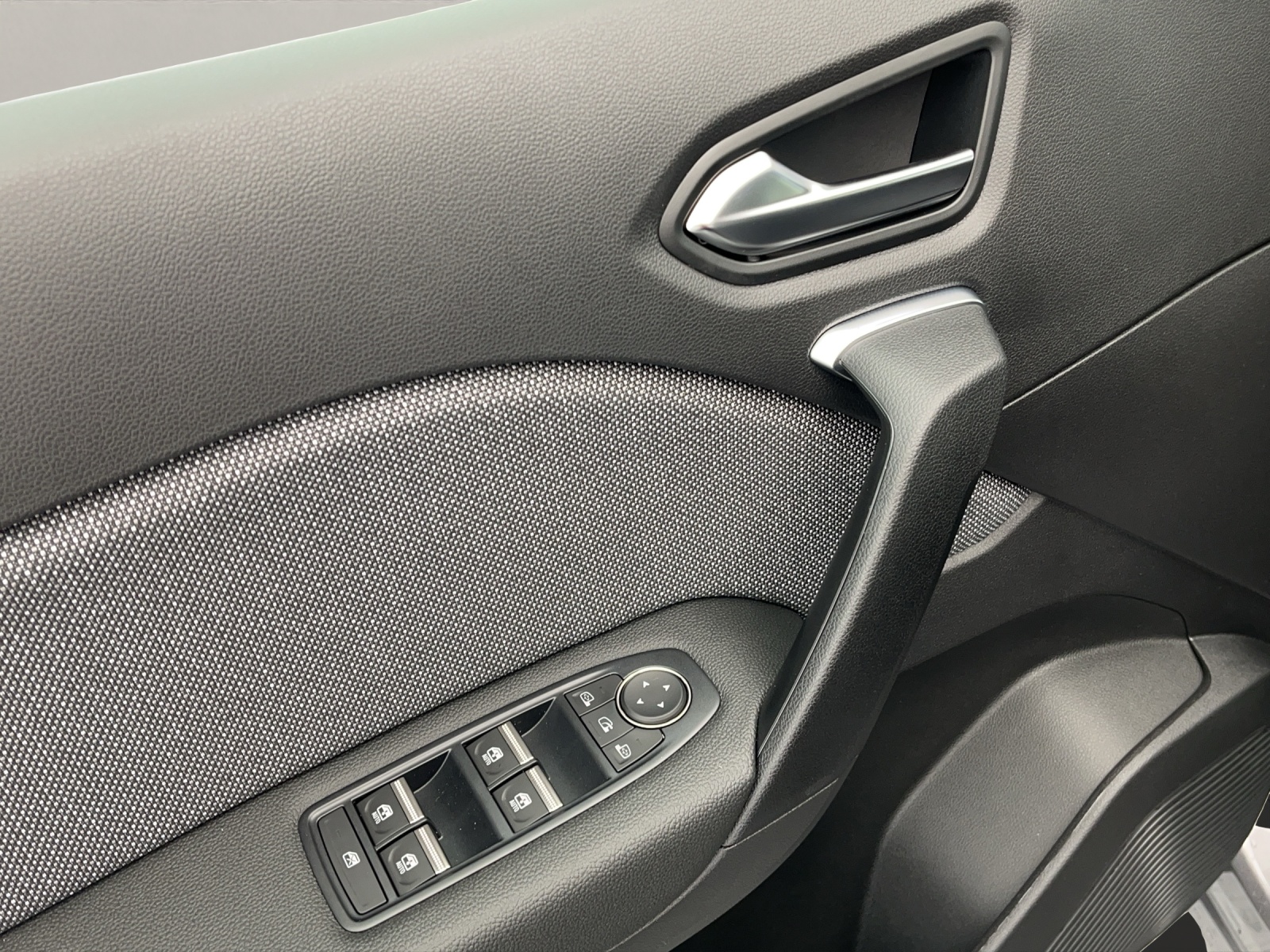 RENAULT Captur 1.3 TCe 140 techno EDC-image-12