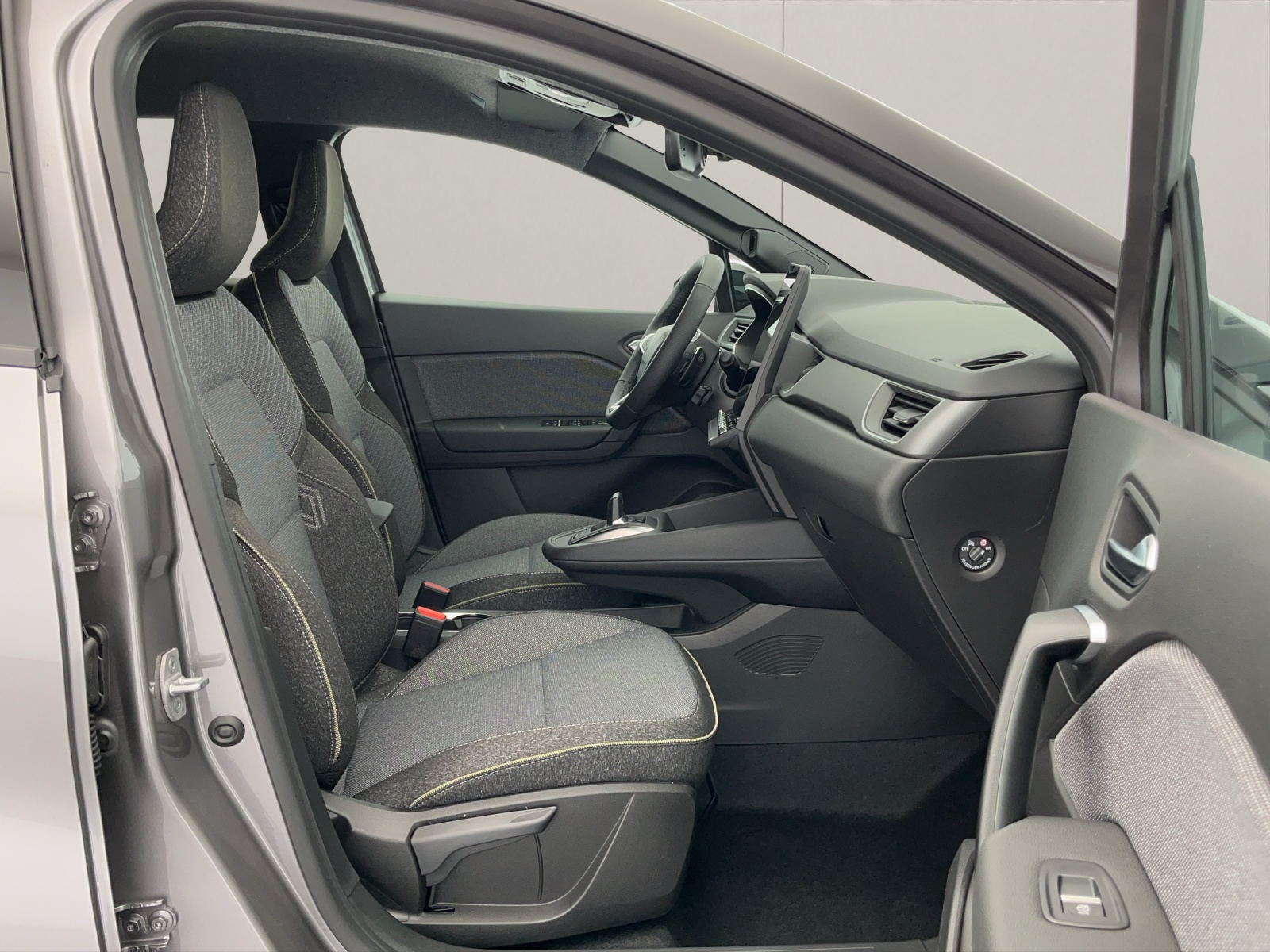 RENAULT Captur 1.3 TCe 140 techno EDC-image-15