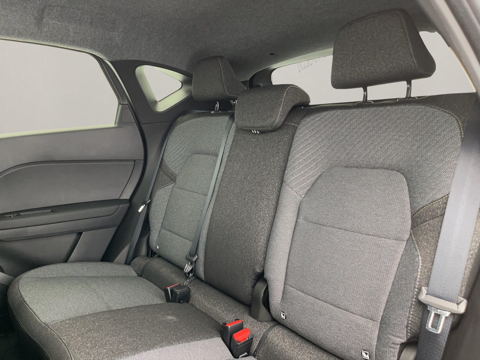 RENAULT Captur 1.3 TCe 140 techno EDC-image-16
