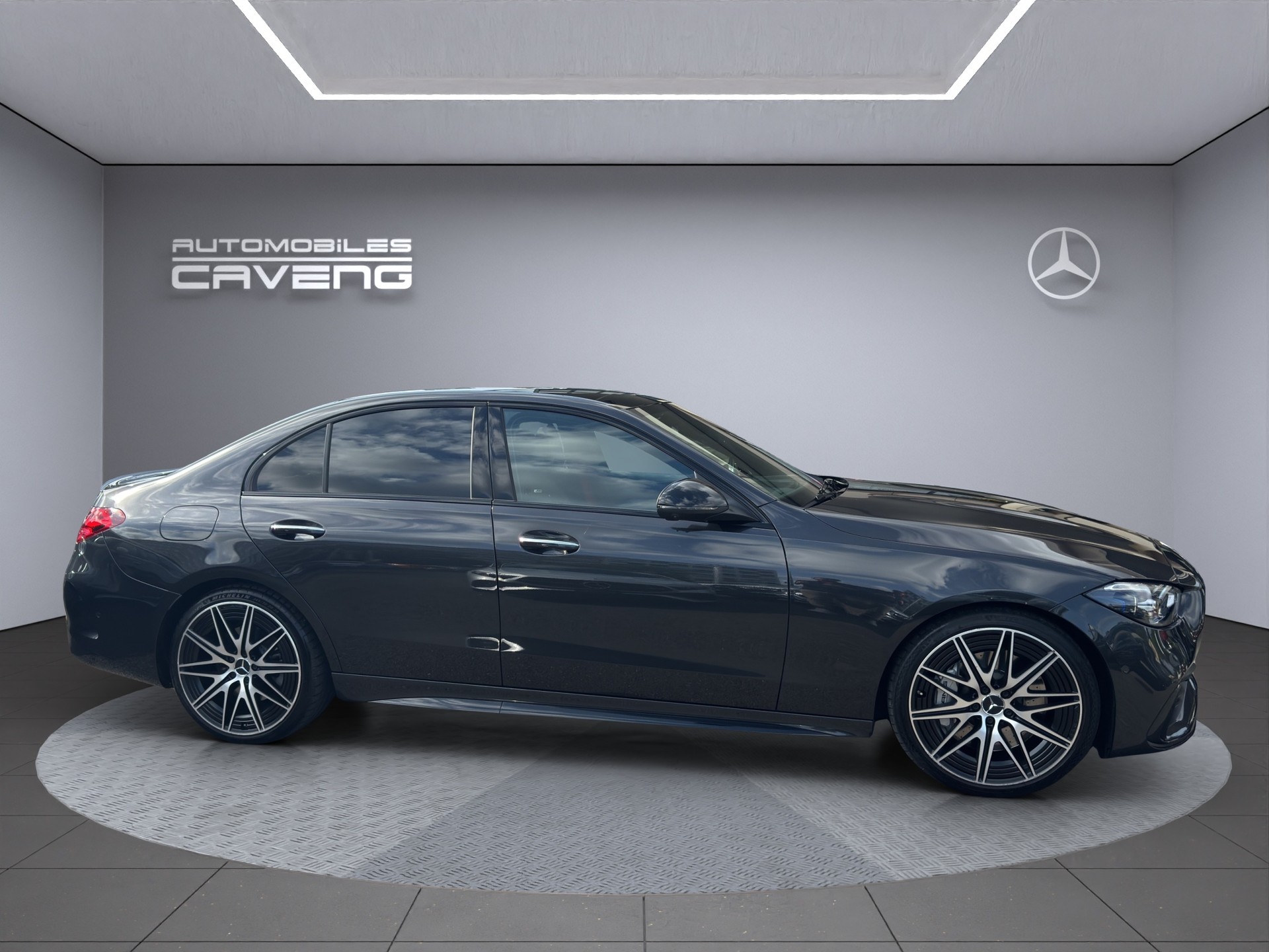MERCEDES-BENZ C 43 AMG 4 Matic-image-5