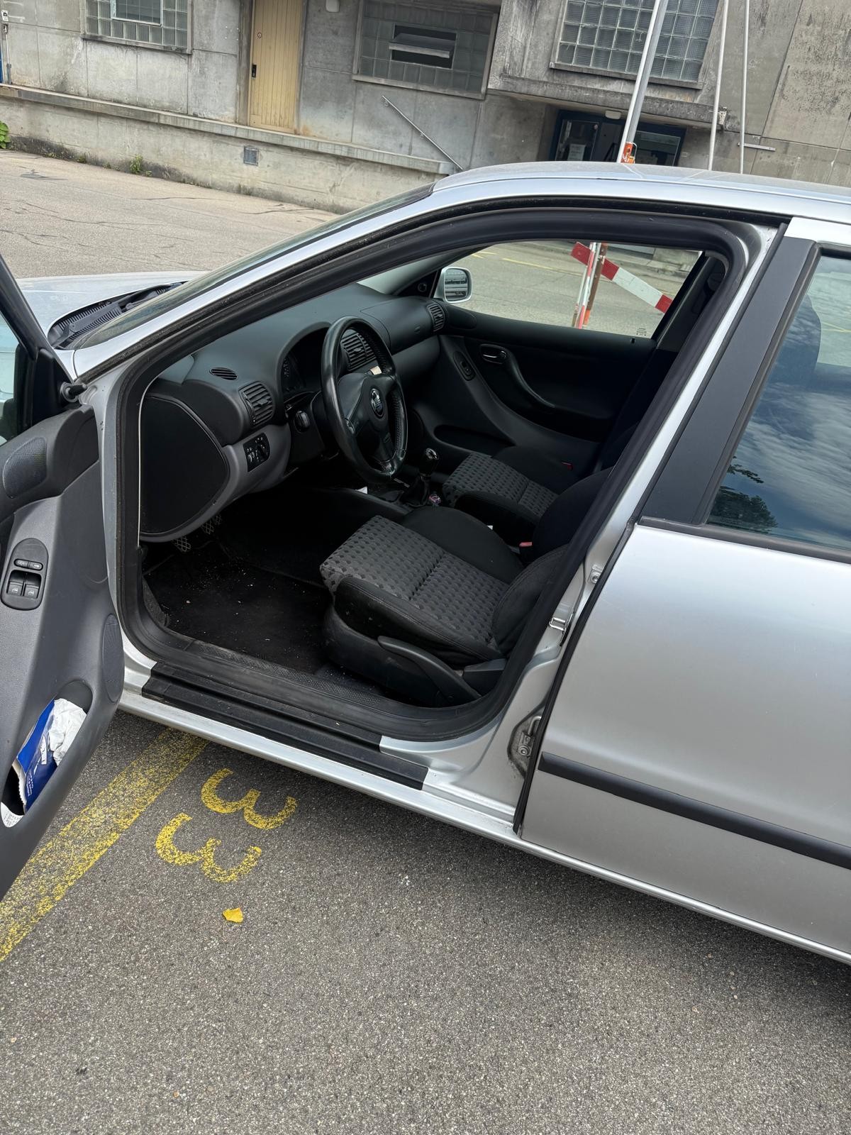 SEAT Leon 1.8 T Top Sport-image-4