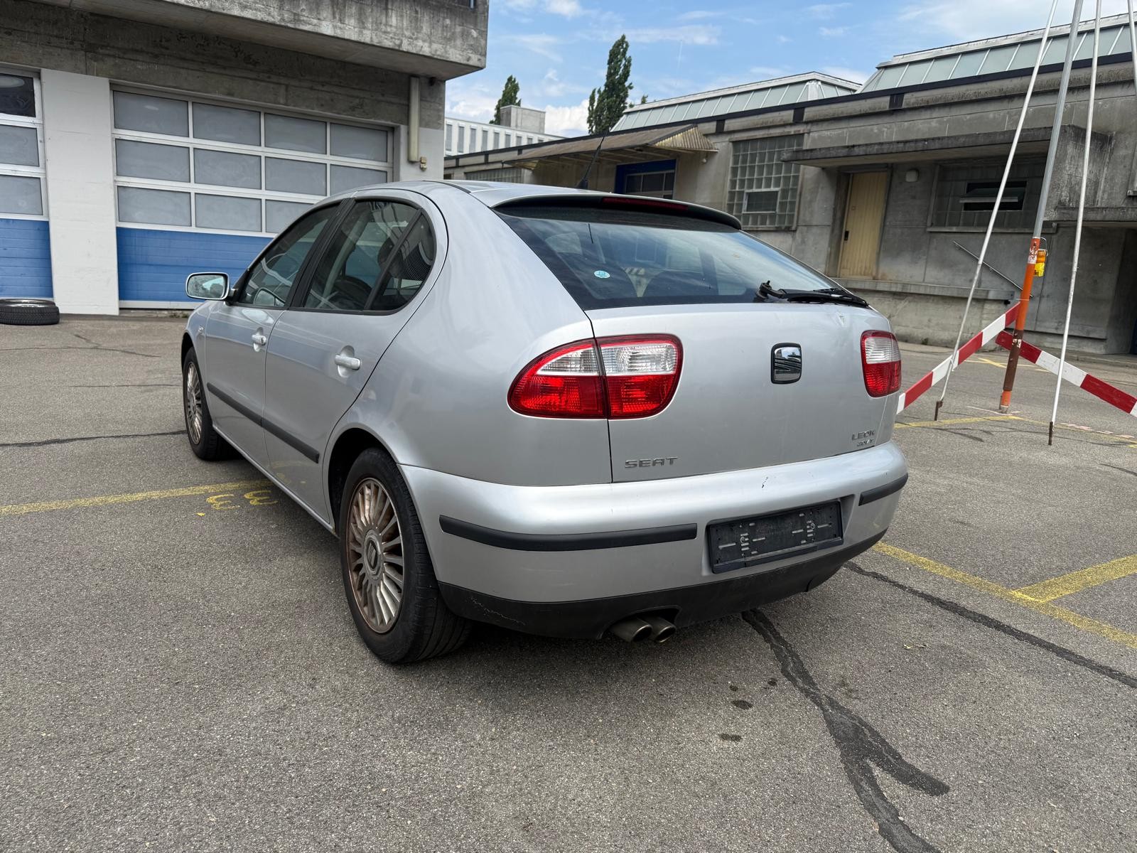 SEAT Leon 1.8 T Top Sport-image-3