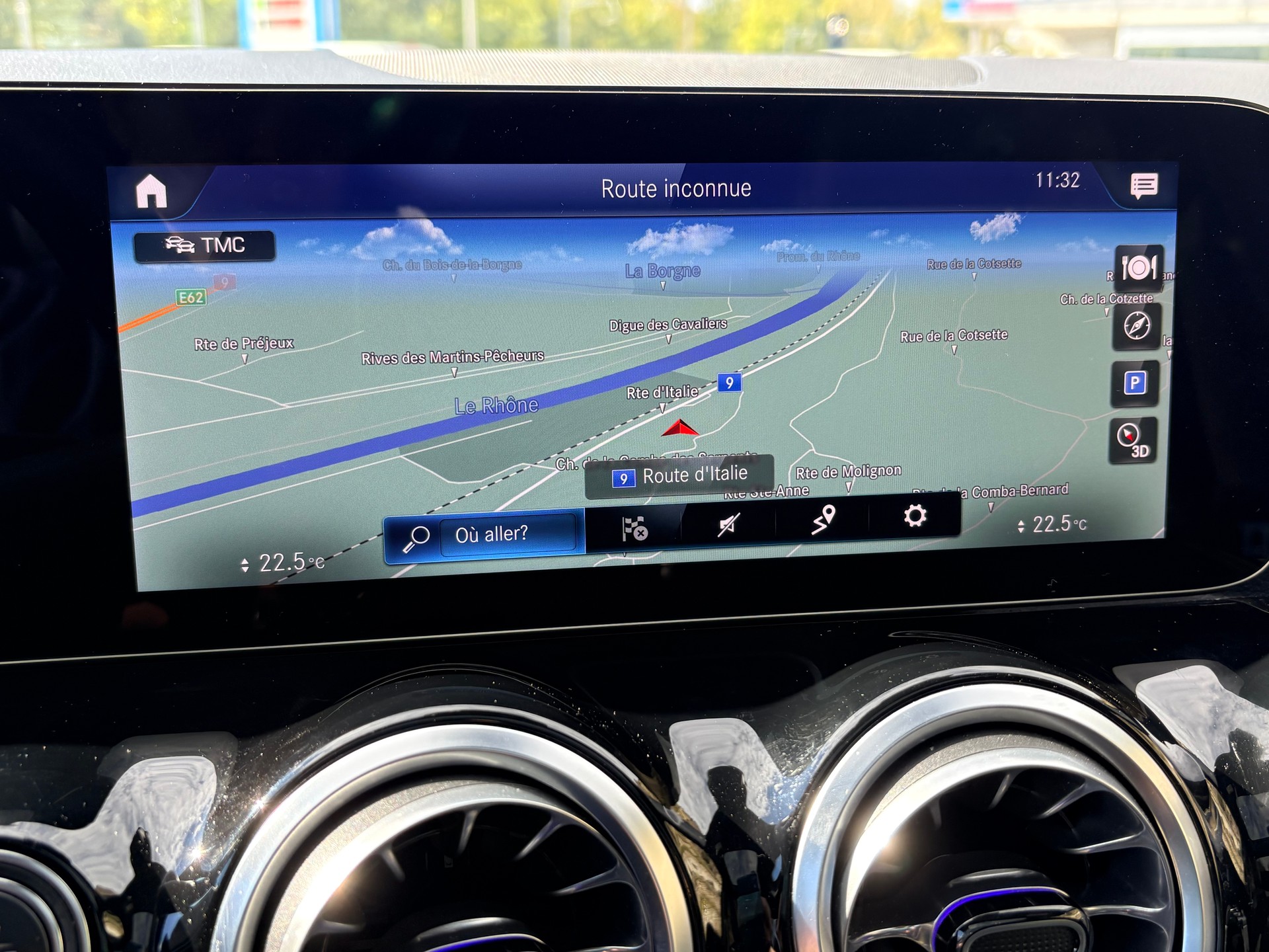 MERCEDES-BENZ GLA 200 Progressive 7G-DCT-image-10