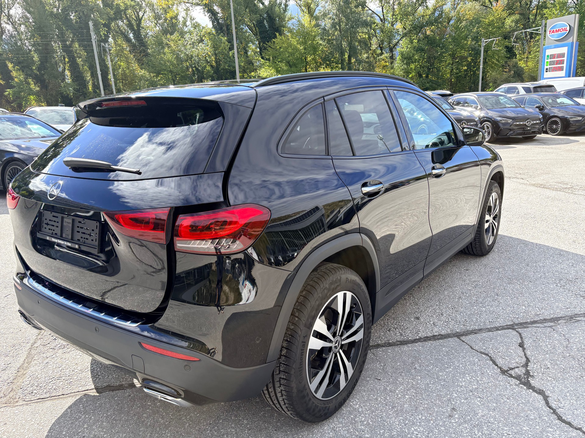 MERCEDES-BENZ GLA 200 Progressive 7G-DCT-image-5