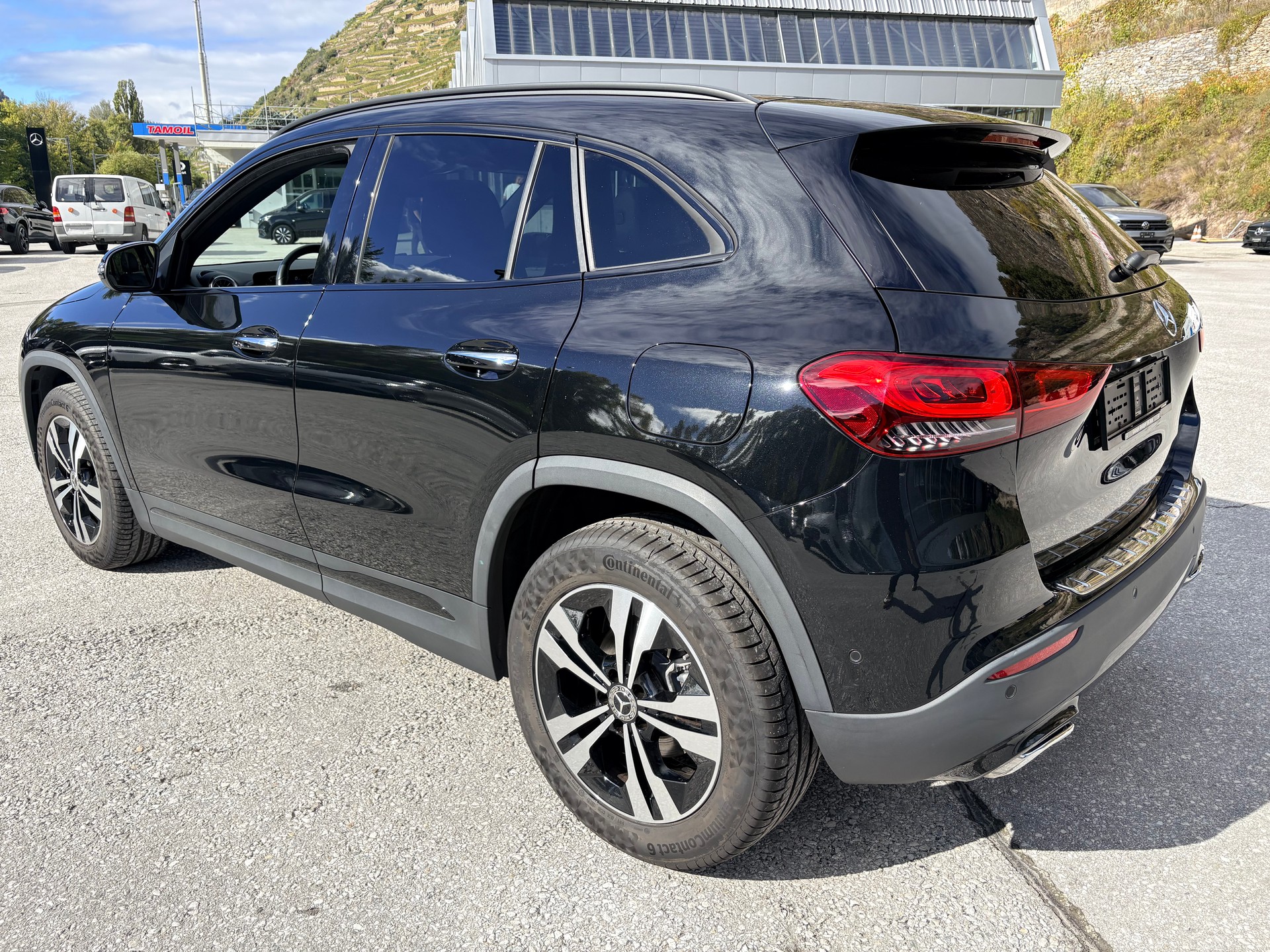 MERCEDES-BENZ GLA 200 Progressive 7G-DCT-image-6