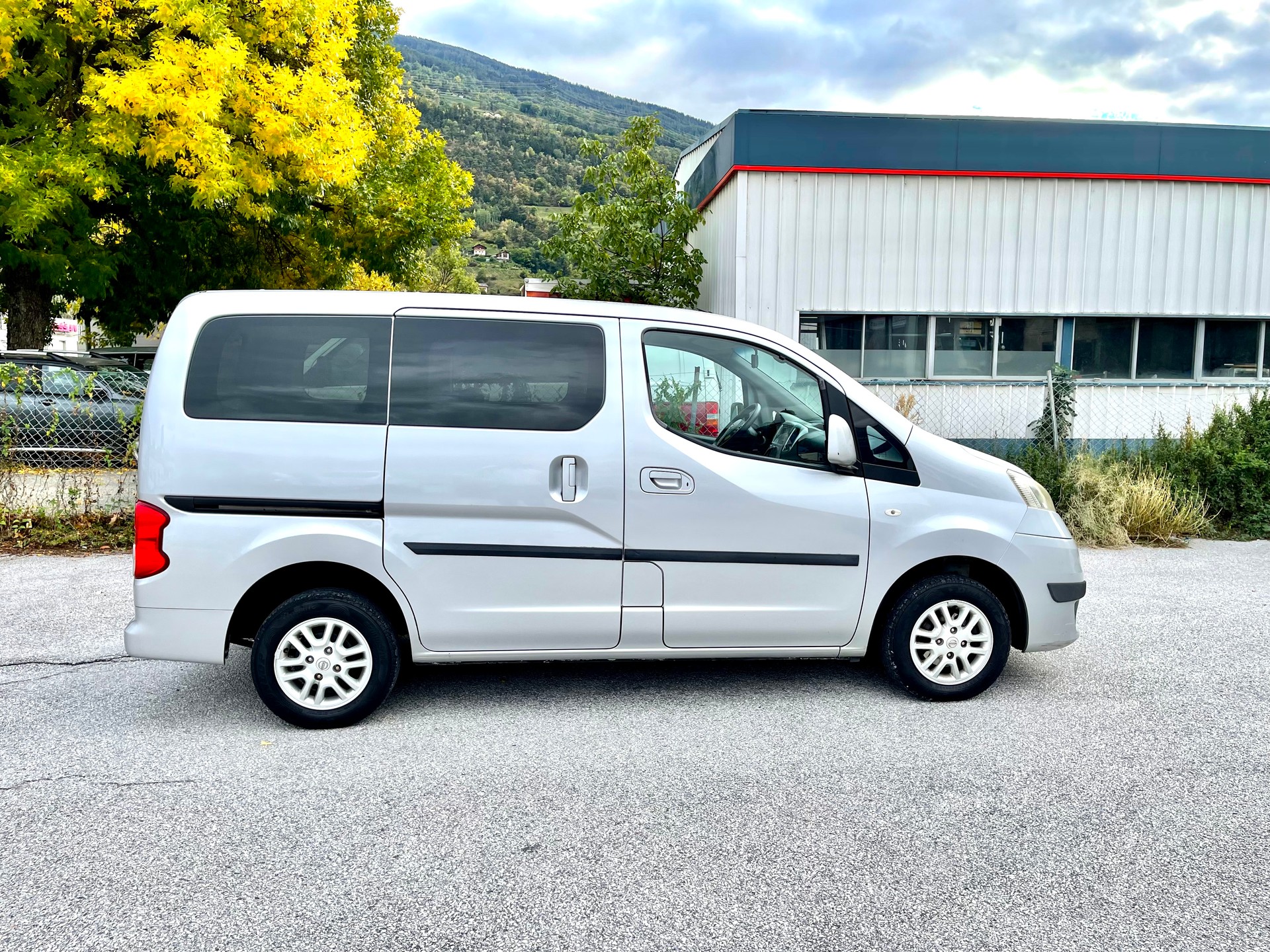 NISSAN NV200 1.5 dCi 110 Evalia Tekna-image-27