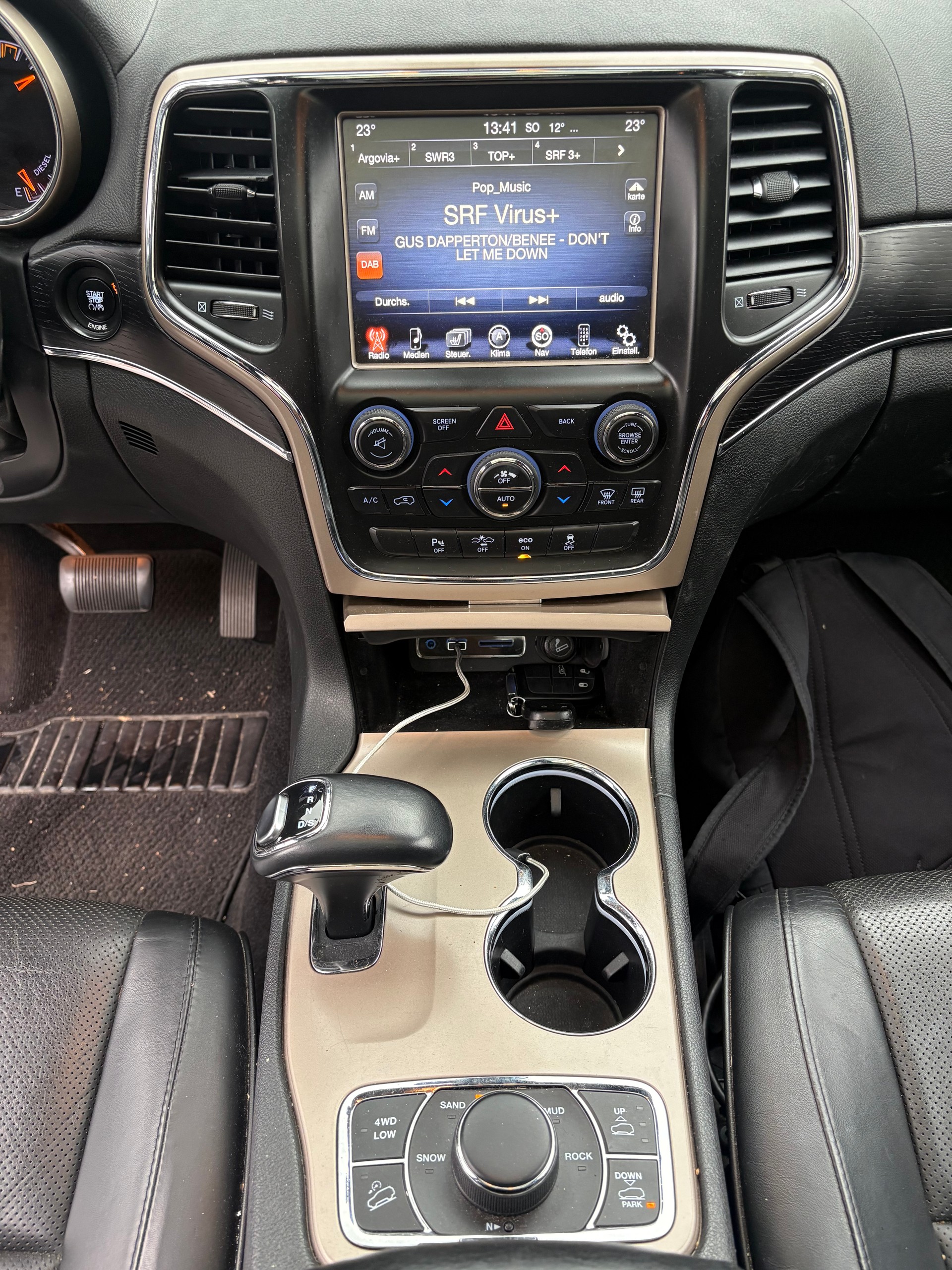 JEEP Grand Cherokee 3.0 CRD Summit Automatic-image-8