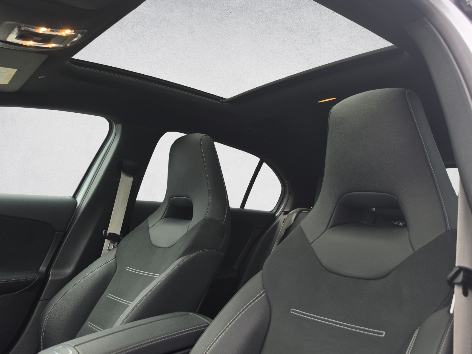 MERCEDES-BENZ A 250 4Matic AMG LINE 8G-DCT-image-13