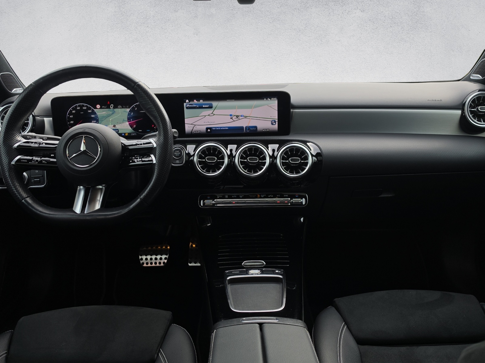 MERCEDES-BENZ A 250 4Matic AMG LINE 8G-DCT-image-8