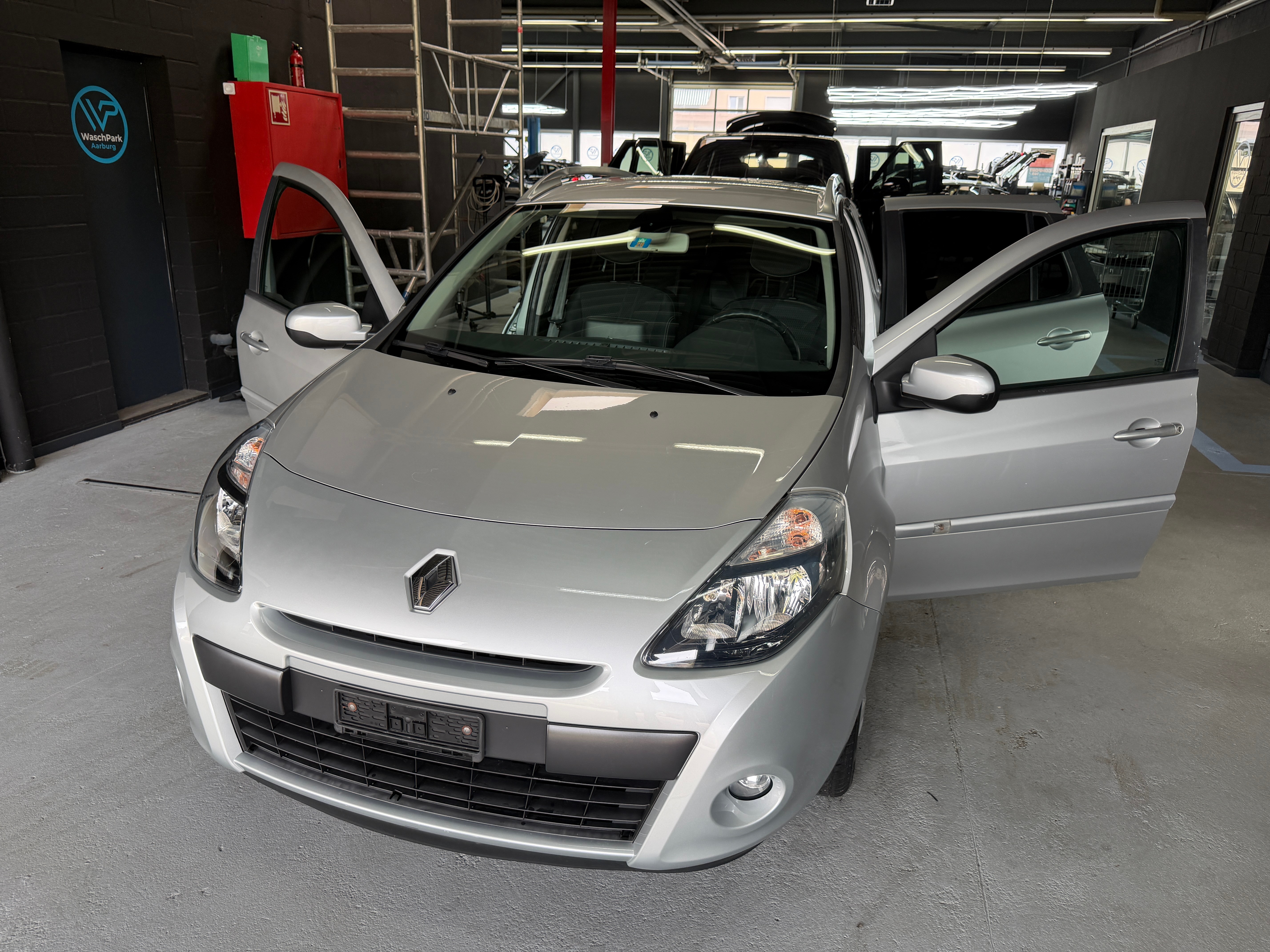Car photo